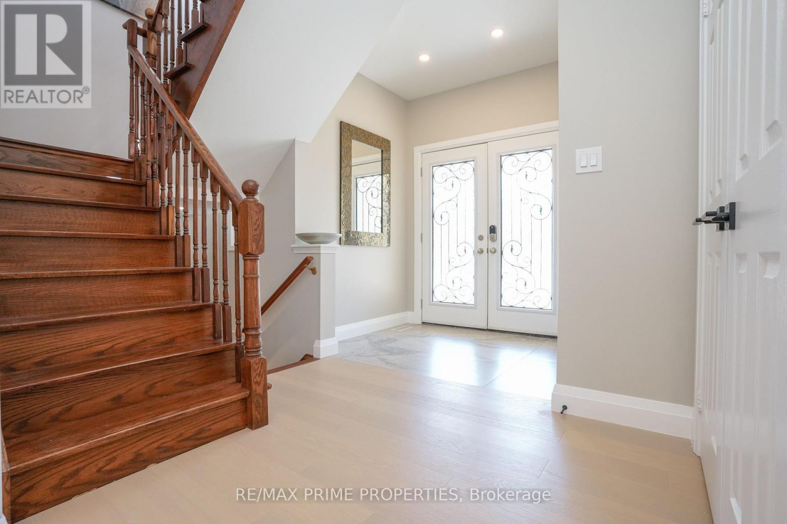 54 Vitlor Drive, Richmond Hill (Oak Ridges), Ontario  L4E 4P9 - Photo 20 - N12210885