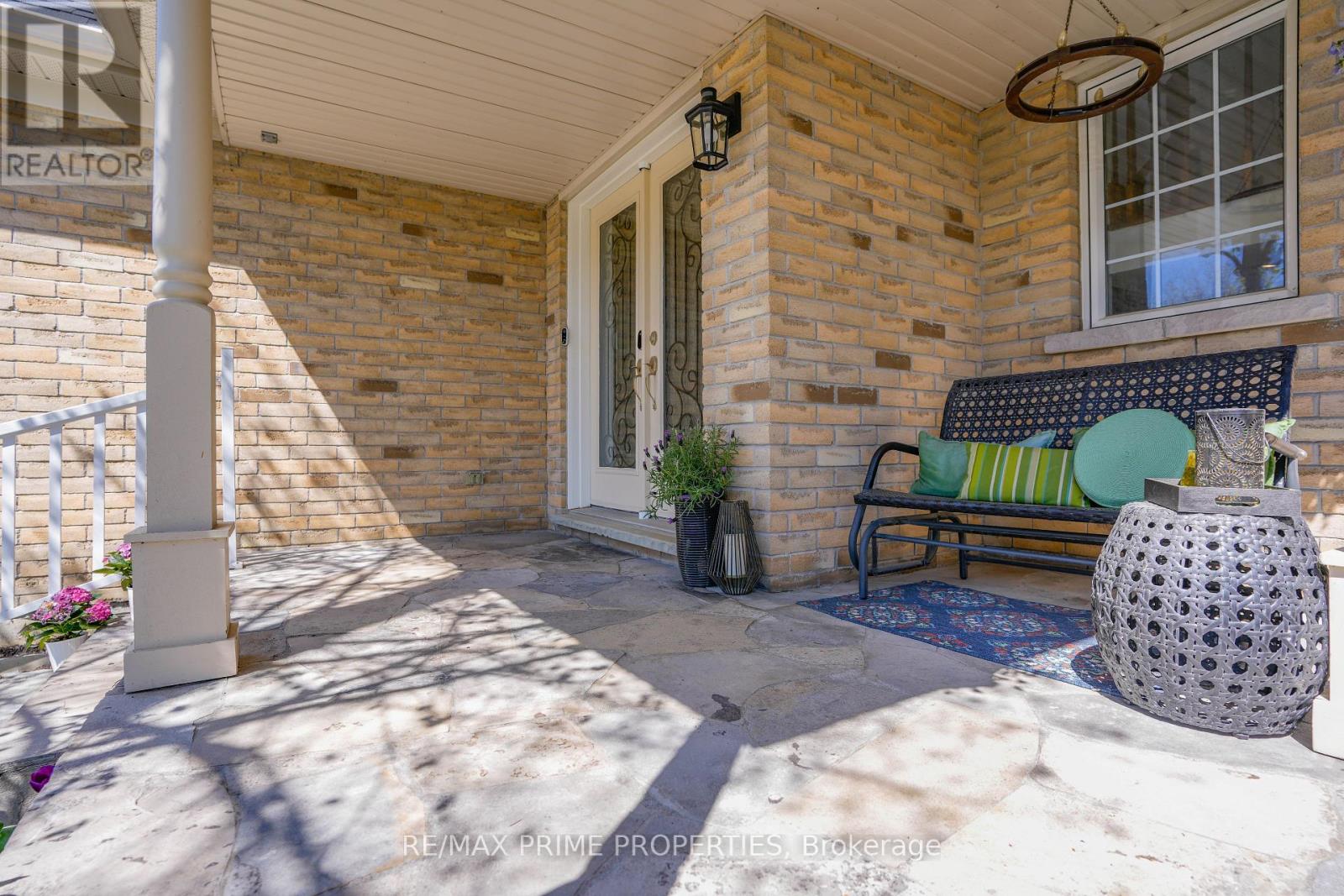 54 Vitlor Drive, Richmond Hill (Oak Ridges), Ontario  L4E 4P9 - Photo 3 - N12210885