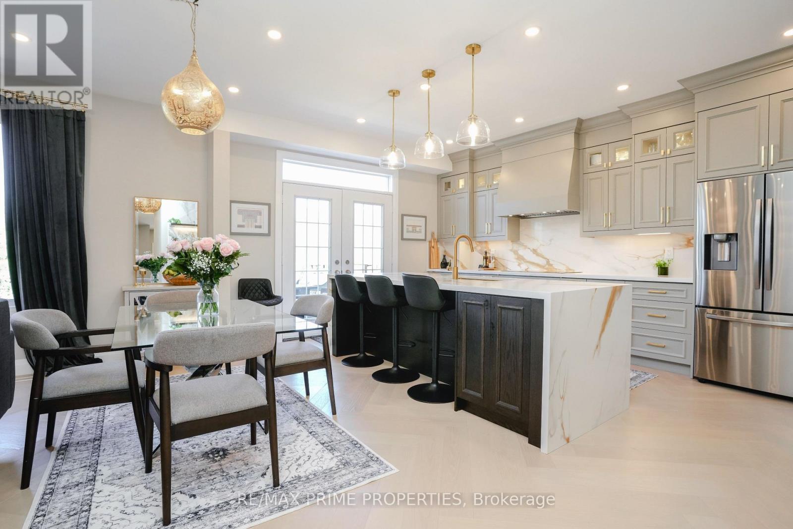 54 Vitlor Drive, Richmond Hill (Oak Ridges), Ontario  L4E 4P9 - Photo 7 - N12210885