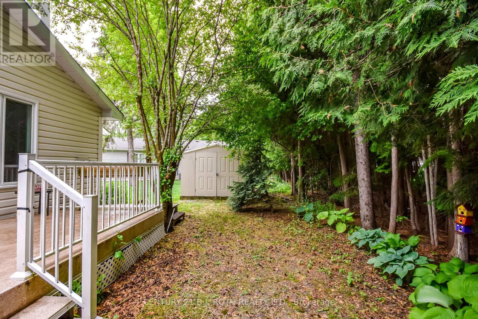 97 Pennsylvania Avenue, Wasaga Beach, Ontario  L9Z 3A6 - Photo 24 - S12210872
