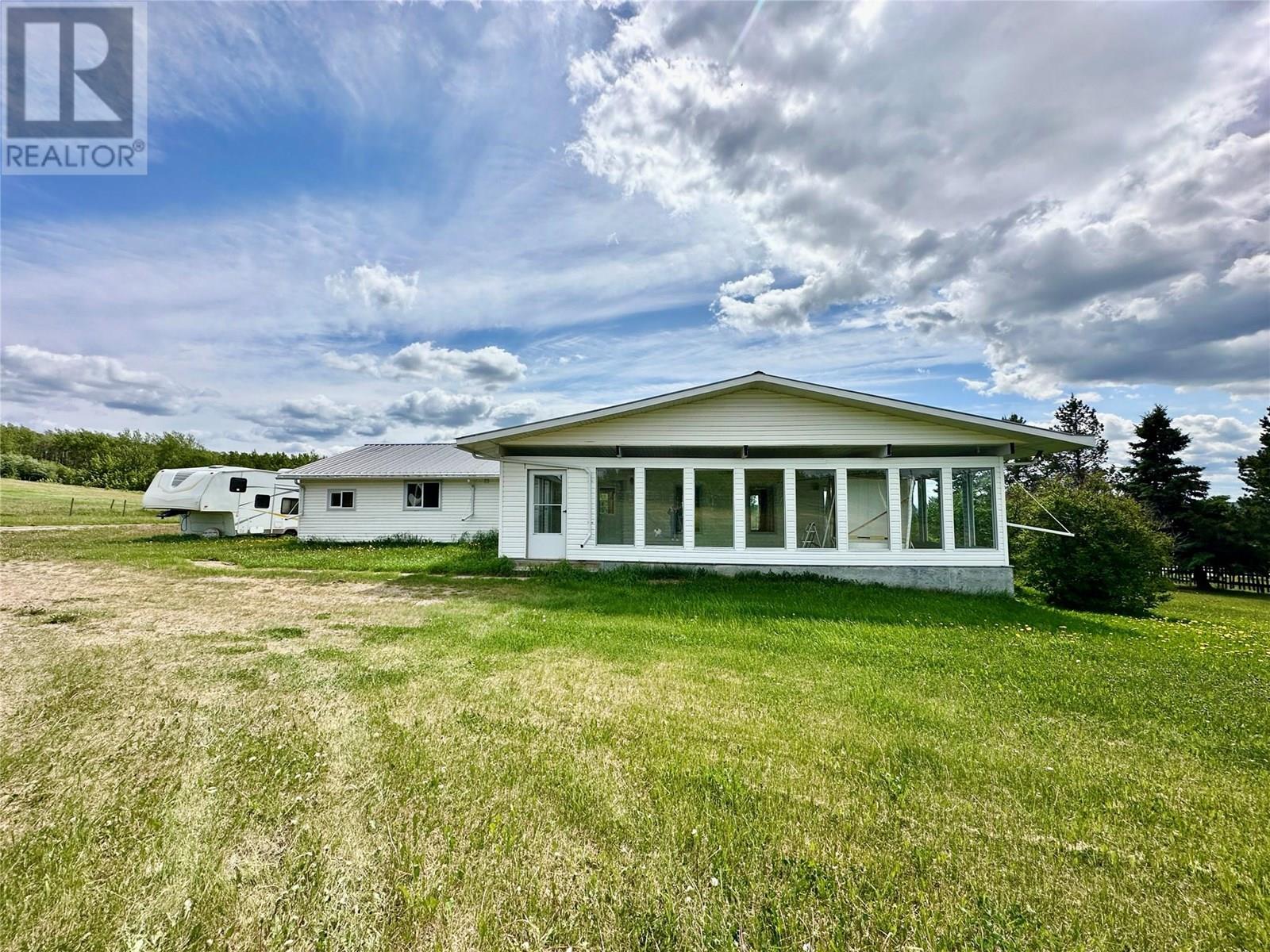 5420 224 Road, Dawson Creek, British Columbia  V1G 0J4 - Photo 4 - 10351524