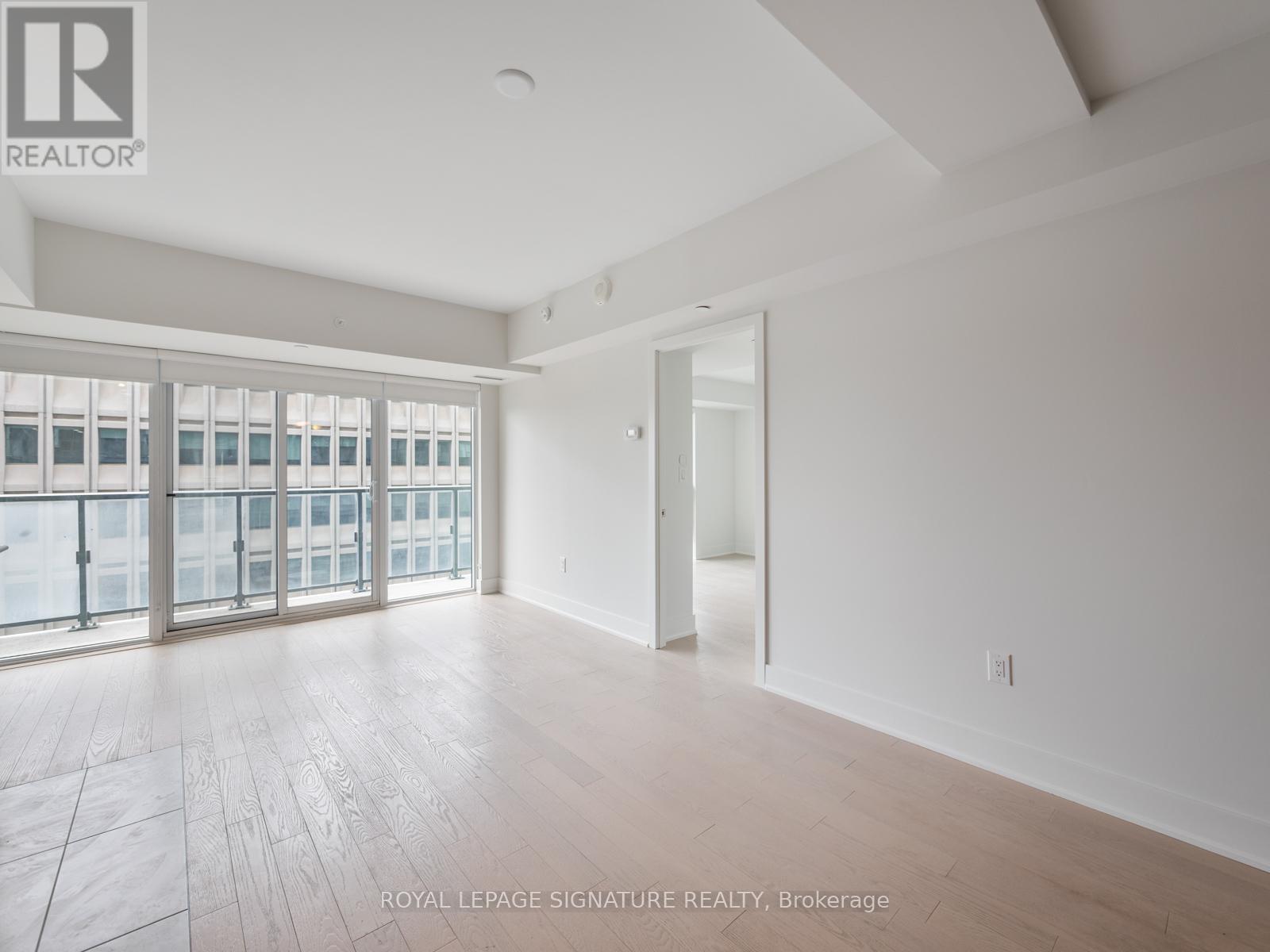 1909 - 955 Bay Street, Toronto, Ontario  M5S 2A2 - Photo 11 - C12210923