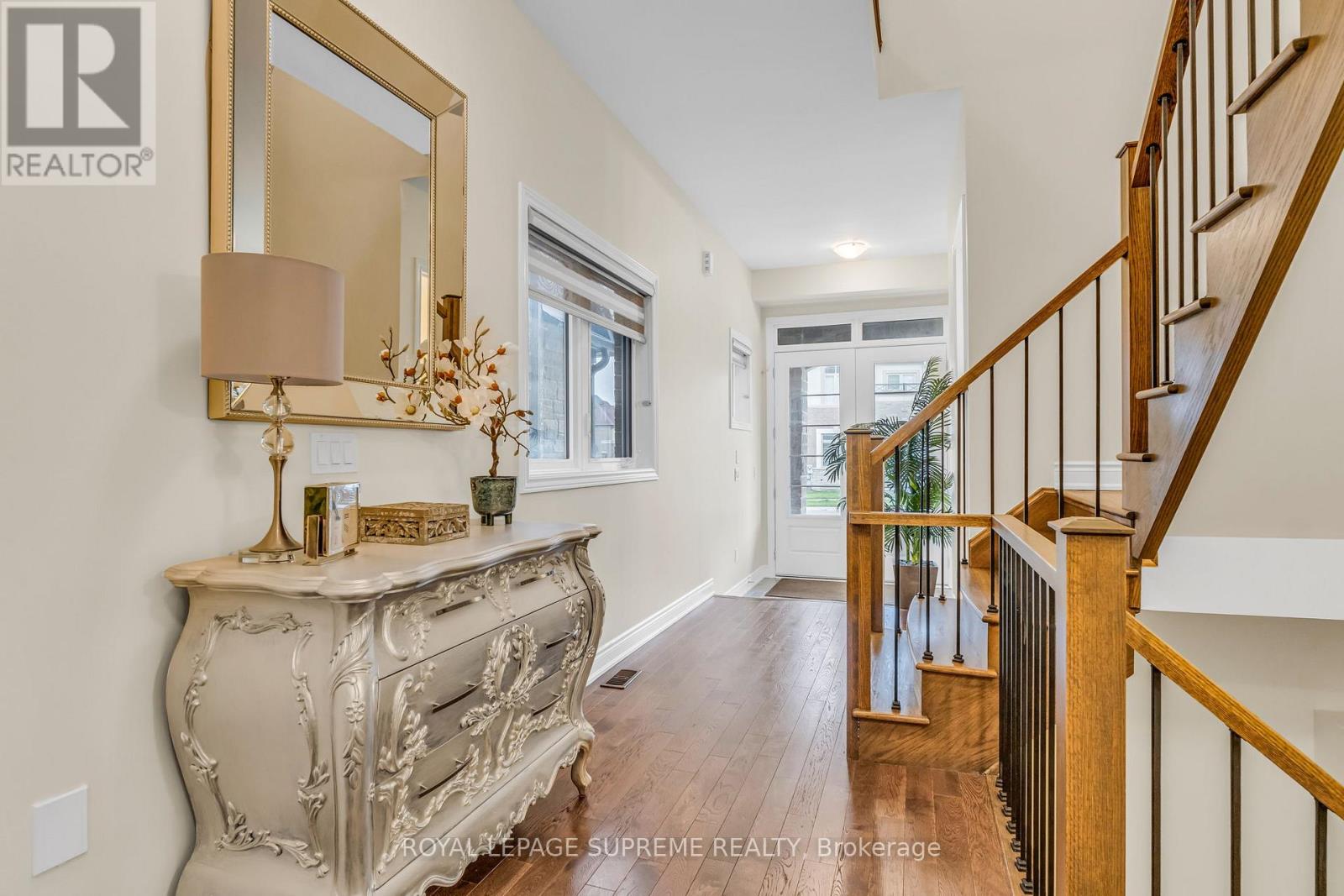 3473 Post Road, Oakville, Ontario  L6H 0Y9 - Photo 3 - W12210792