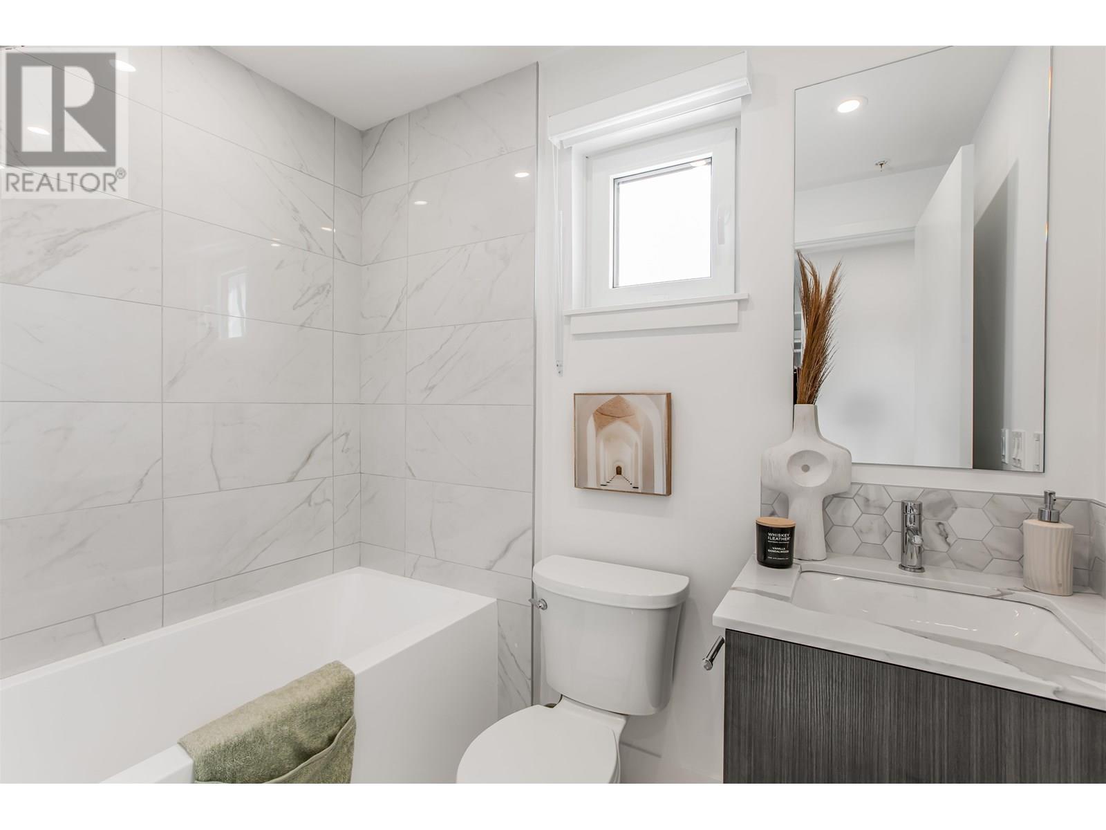 204 2075 E 1st Avenue, Vancouver, British Columbia  V5N 1B6 - Photo 32 - R3013575