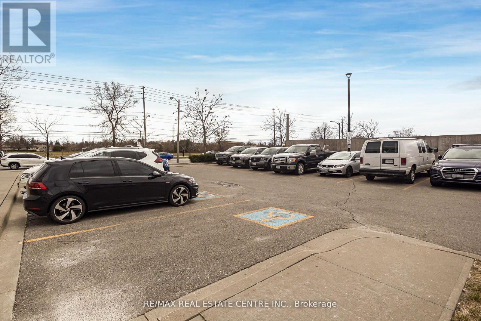 706 - 138 Widdicombe Hill Boulevard, Toronto (Willowridge-Martingrove-Richview), Ontario  M9R 0A9 - Photo 37 - W12210841