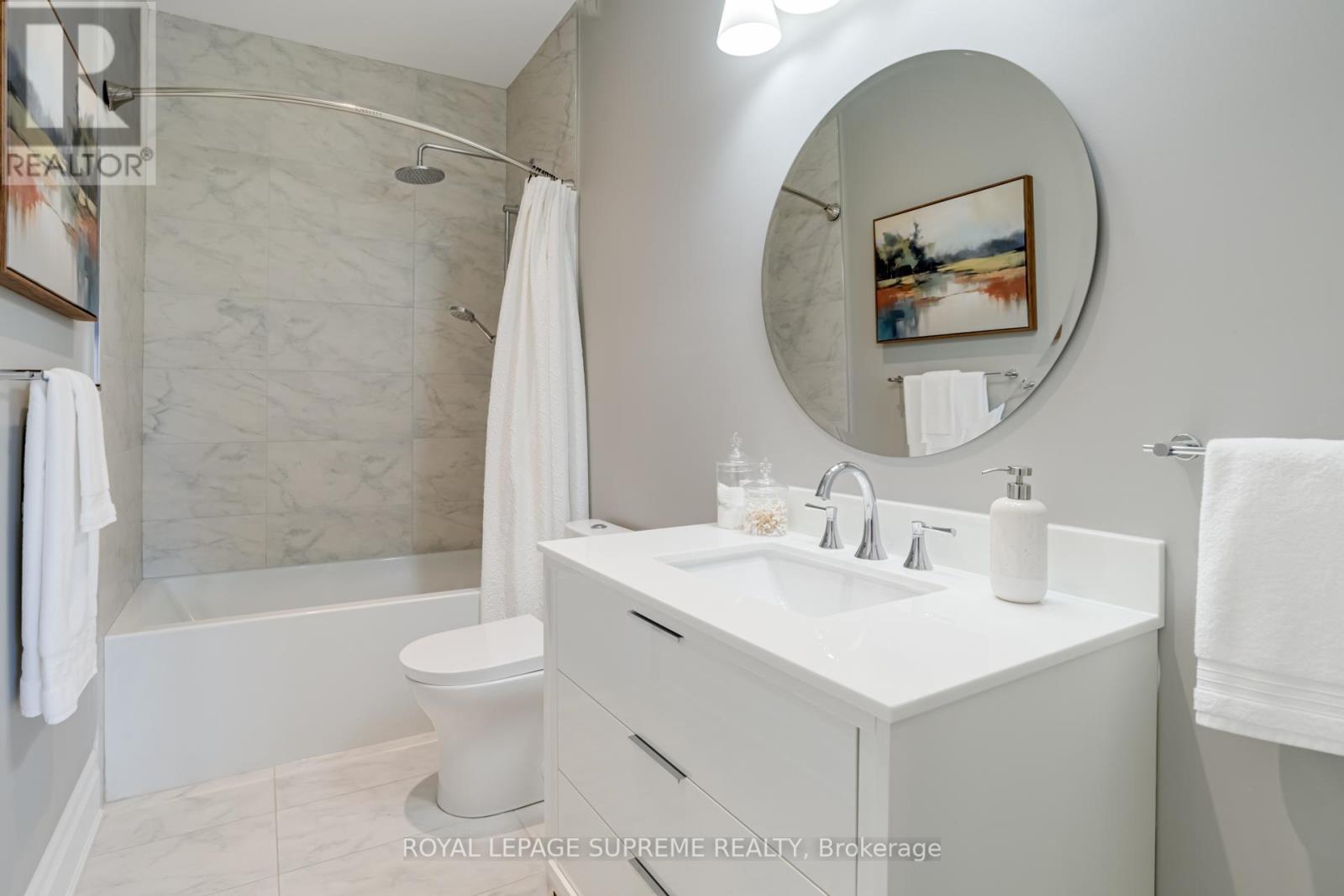 15 Parkchester Road, Toronto, Ontario  M6M 2S1 - Photo 25 - W12210869