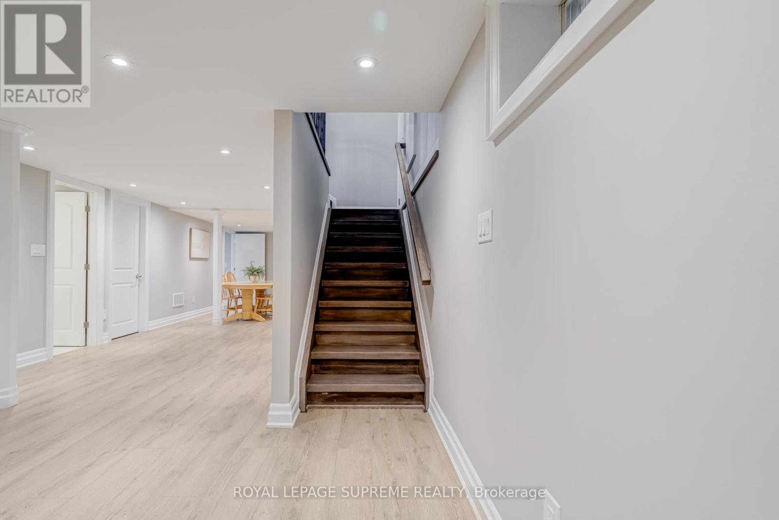 15 Parkchester Road, Toronto, Ontario  M6M 2S1 - Photo 37 - W12210869