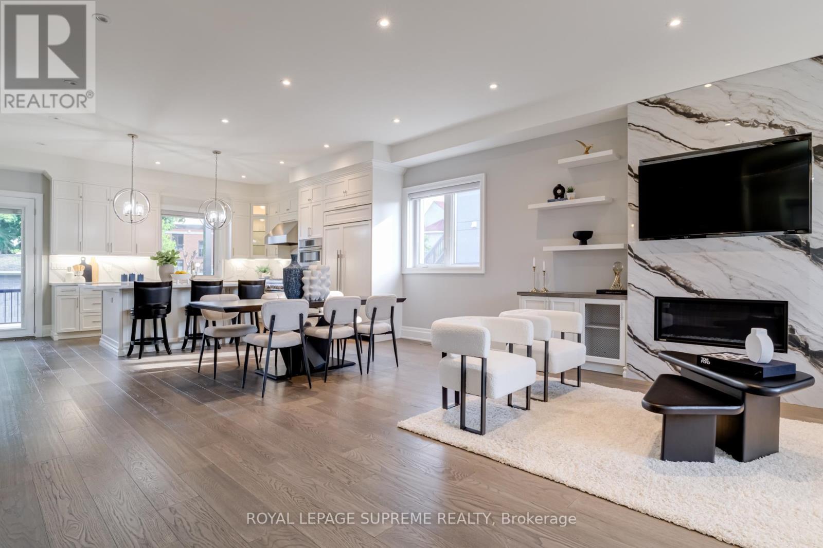 15 Parkchester Road, Toronto, Ontario  M6M 2S1 - Photo 8 - W12210869