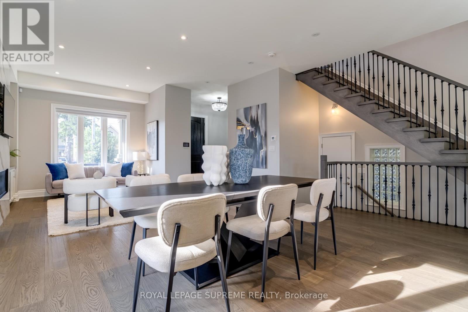 15 Parkchester Road, Toronto, Ontario  M6M 2S1 - Photo 9 - W12210869