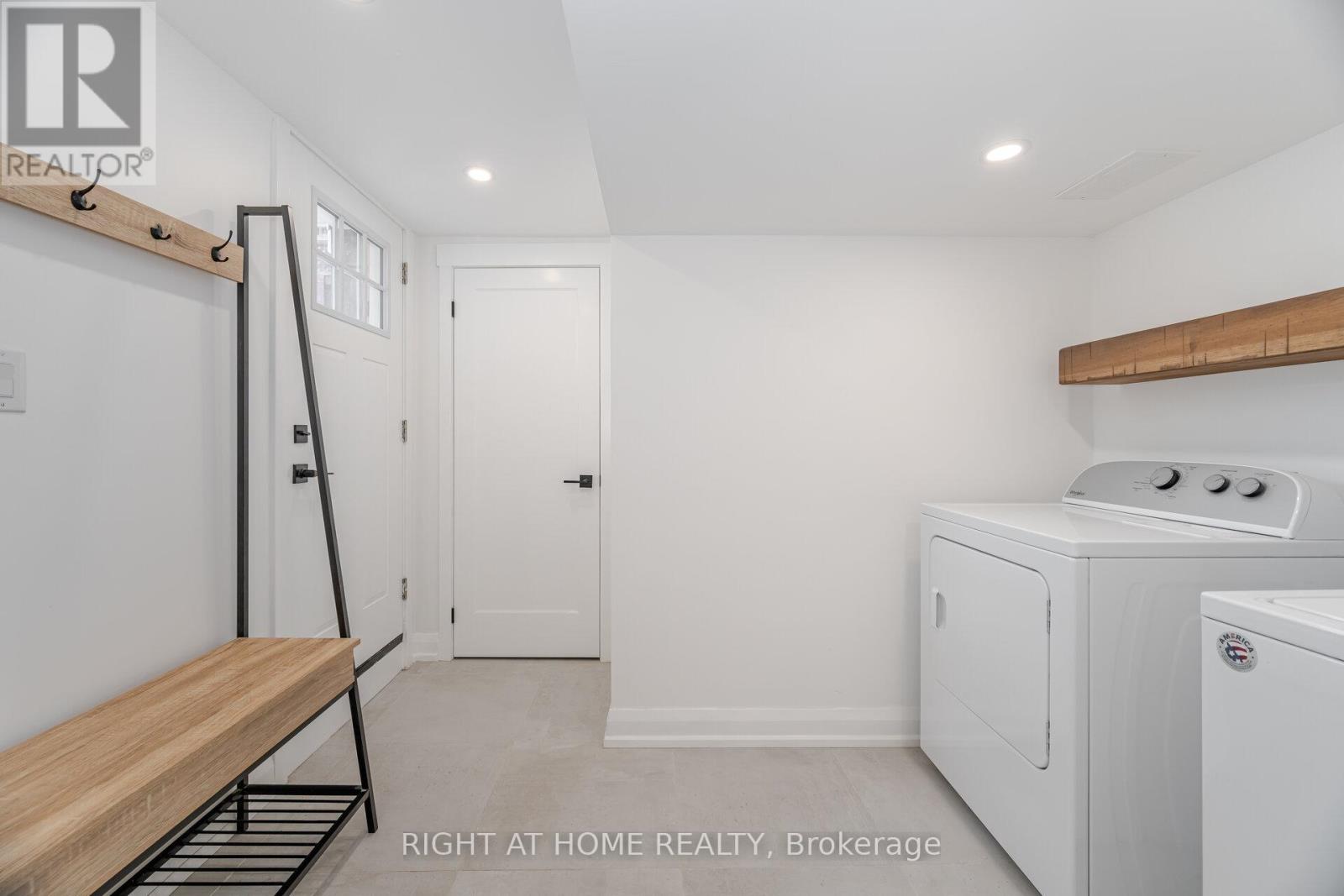 2053 Proverbs Drive, Mississauga, Ontario  L4X 1G3 - Photo 44 - W12210876
