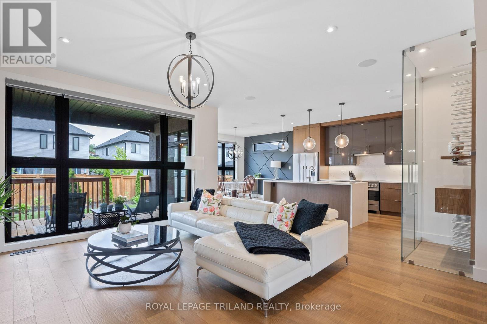 Photo 12 of 50 for 1754 Brayford Avenue