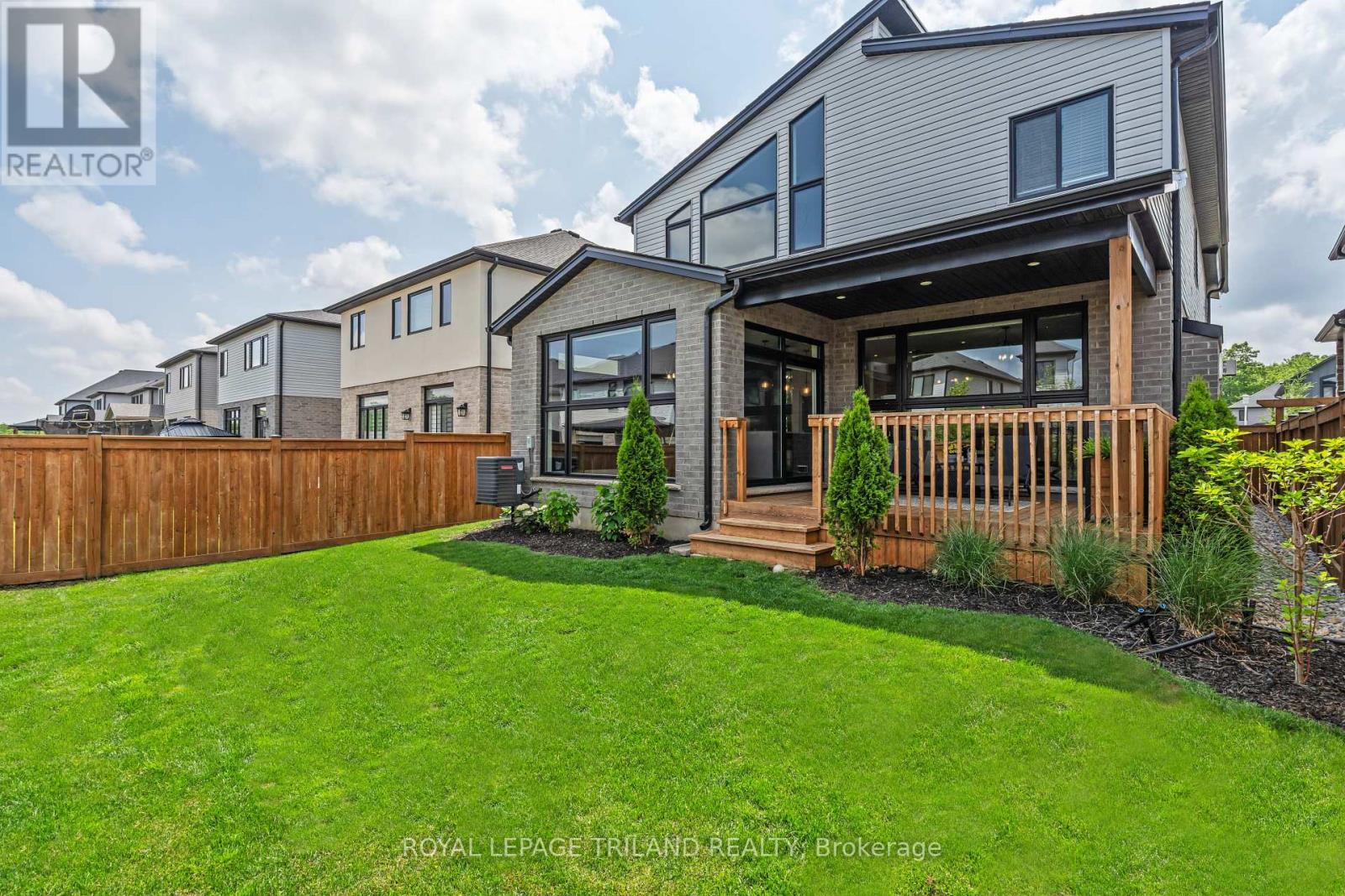Photo 44 of 50 for 1754 Brayford Avenue