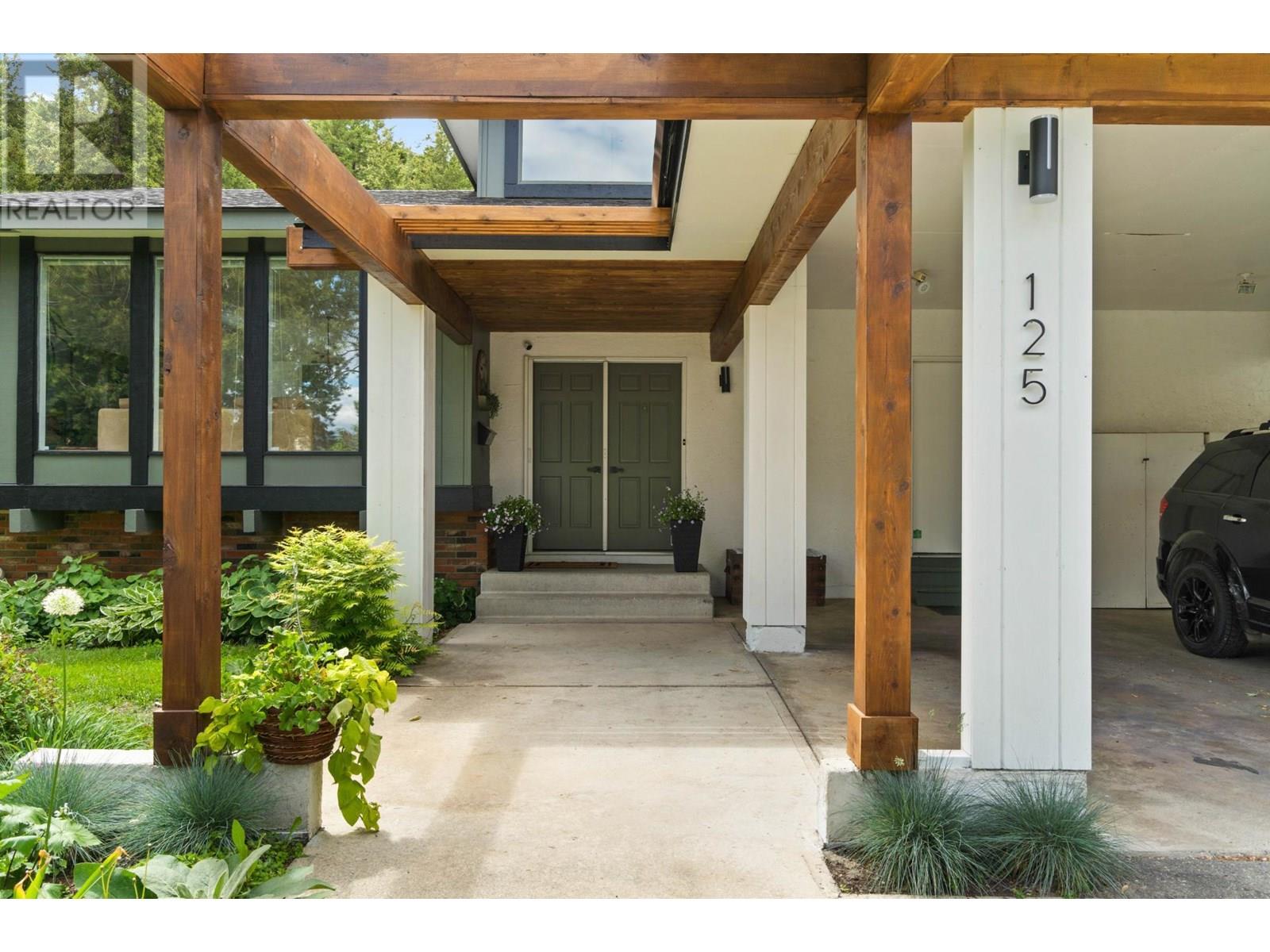 125 MONMOUTH Drive, Kamloops, British Columbia