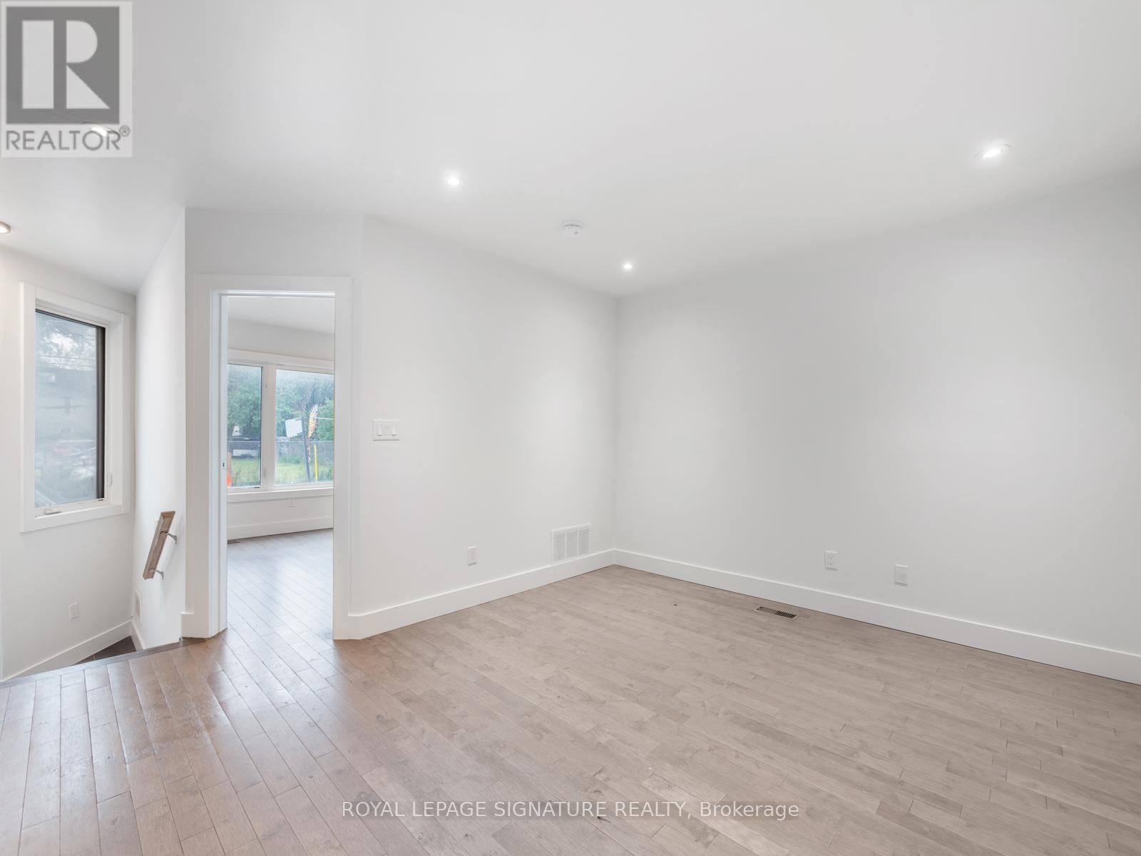 512 Eastern Avenue, Toronto, Ontario  M4M 1C7 - Photo 14 - E12210910