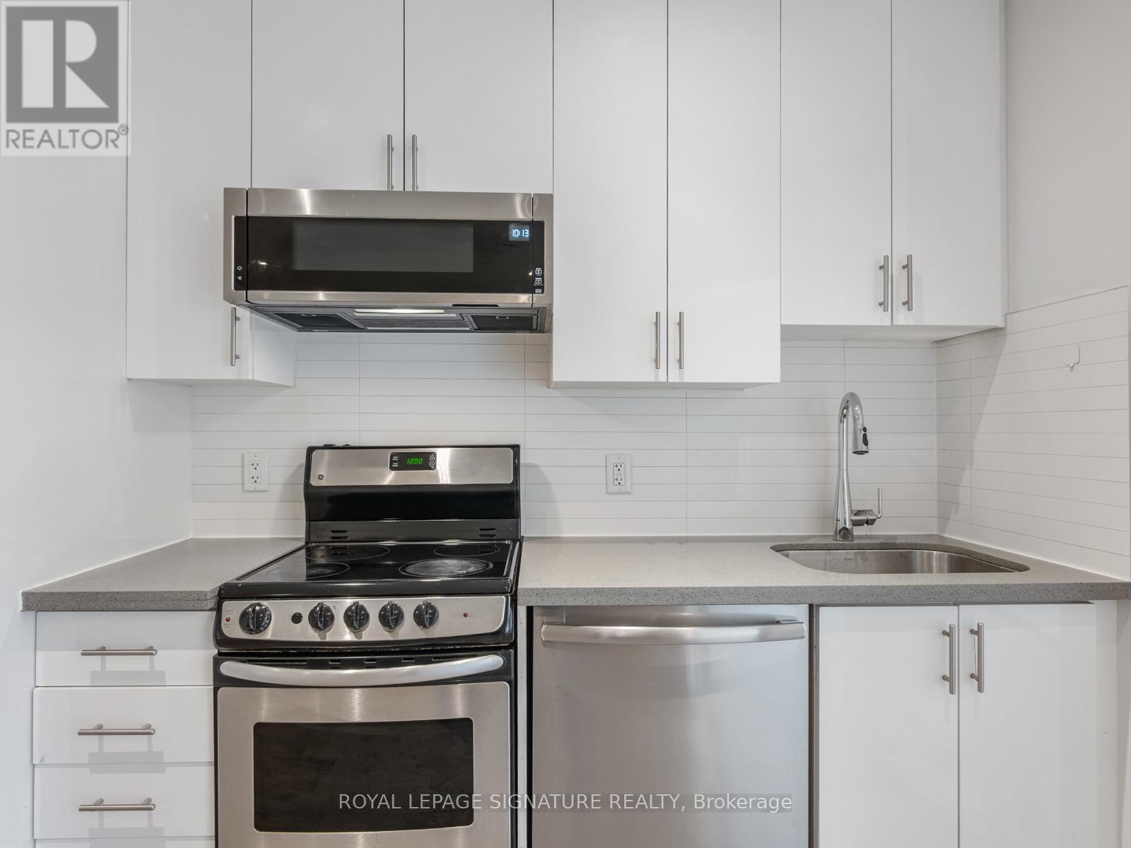 512 Eastern Avenue, Toronto, Ontario  M4M 1C7 - Photo 6 - E12210910