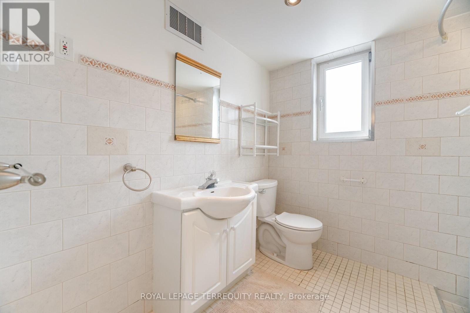 2 - 4 Bromton Drive, Toronto, Ontario  M1P 4B8 - Photo 12 - E12210914