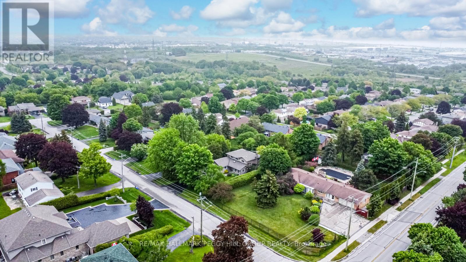 105 Broadview Avenue, Whitby, Ontario  L1N 2G6 - Photo 32 - E12210940