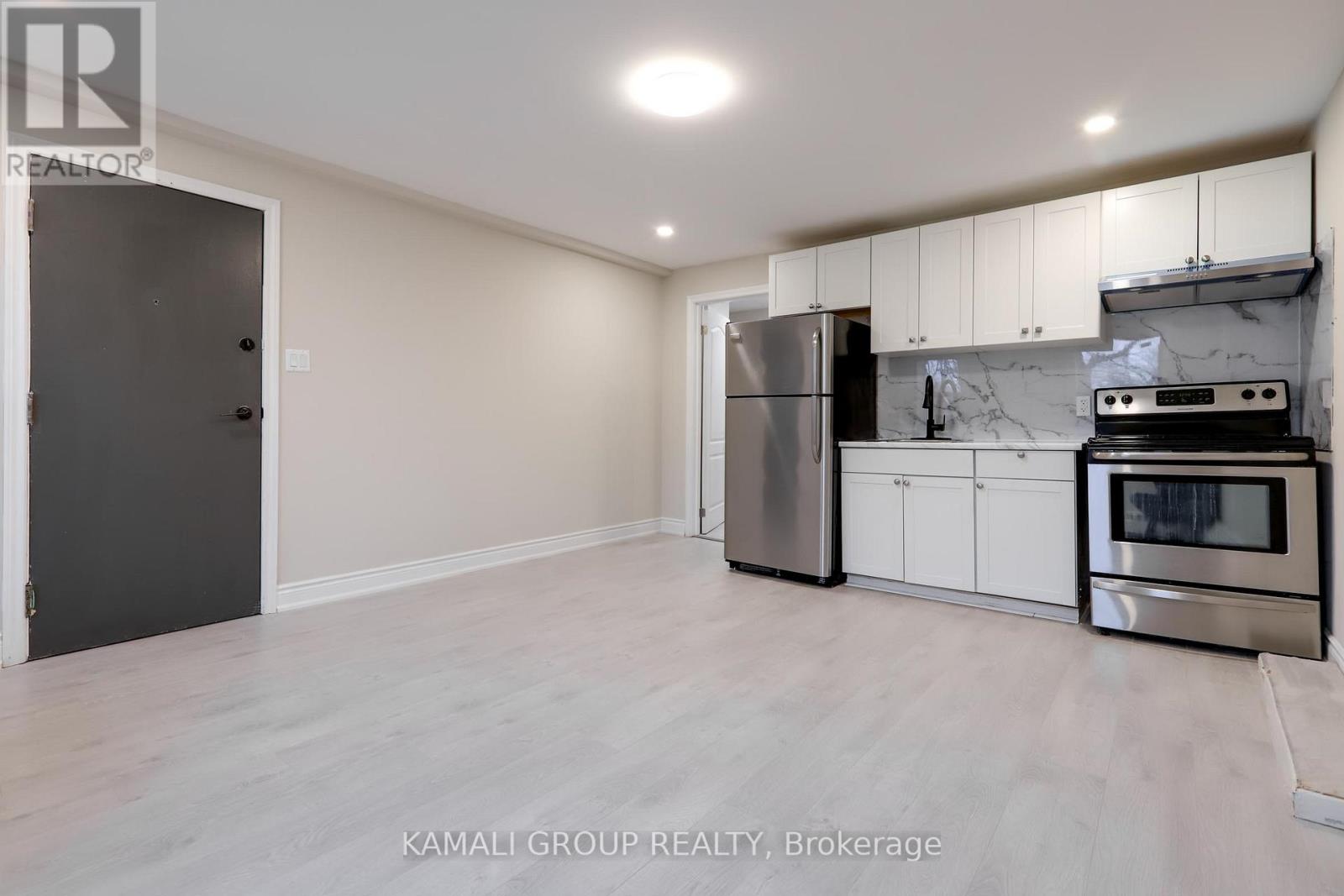 Unit 1 - 81 Mcmillan Drive, Oshawa, Ontario  L1G 3Z7 - Photo 3 - E12210941