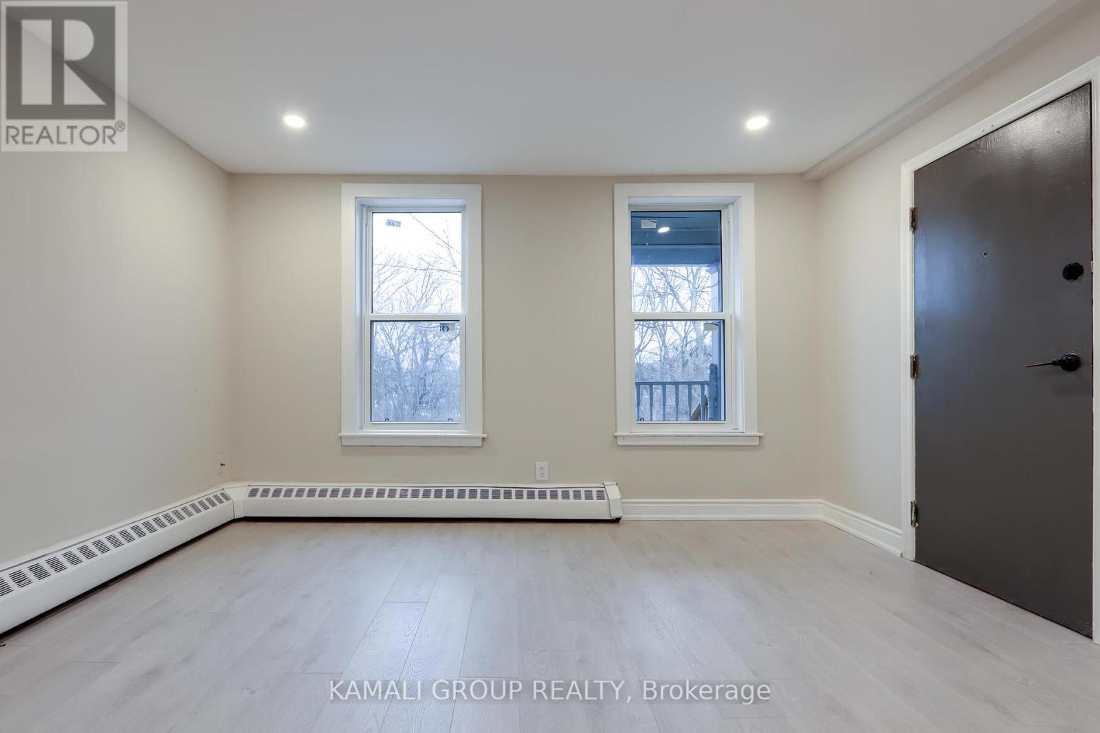 Unit 1 - 81 Mcmillan Drive, Oshawa, Ontario  L1G 3Z7 - Photo 4 - E12210941