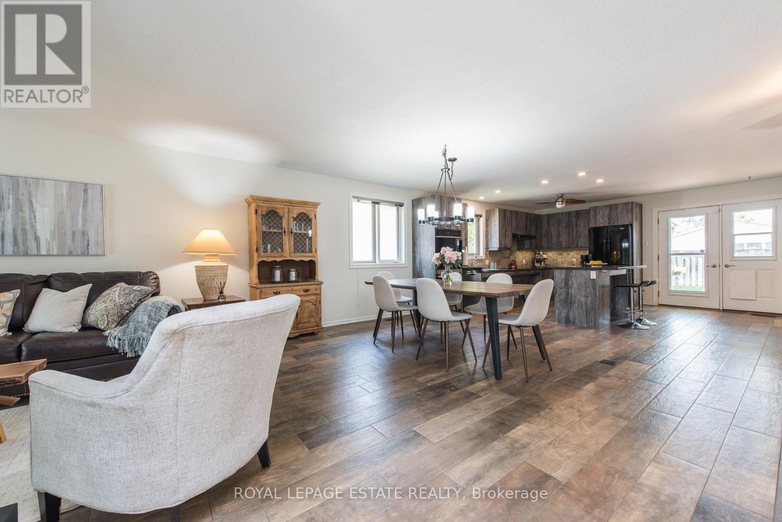 37 Brooklyn Avenue, Brantford, Ontario  N3T 1B5 - Photo 14 - X12210765