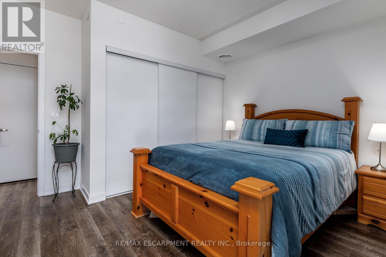 211 - 16 Markle Crescent, Hamilton, Ontario  L9G 0H4 - Photo 16 - X12210811