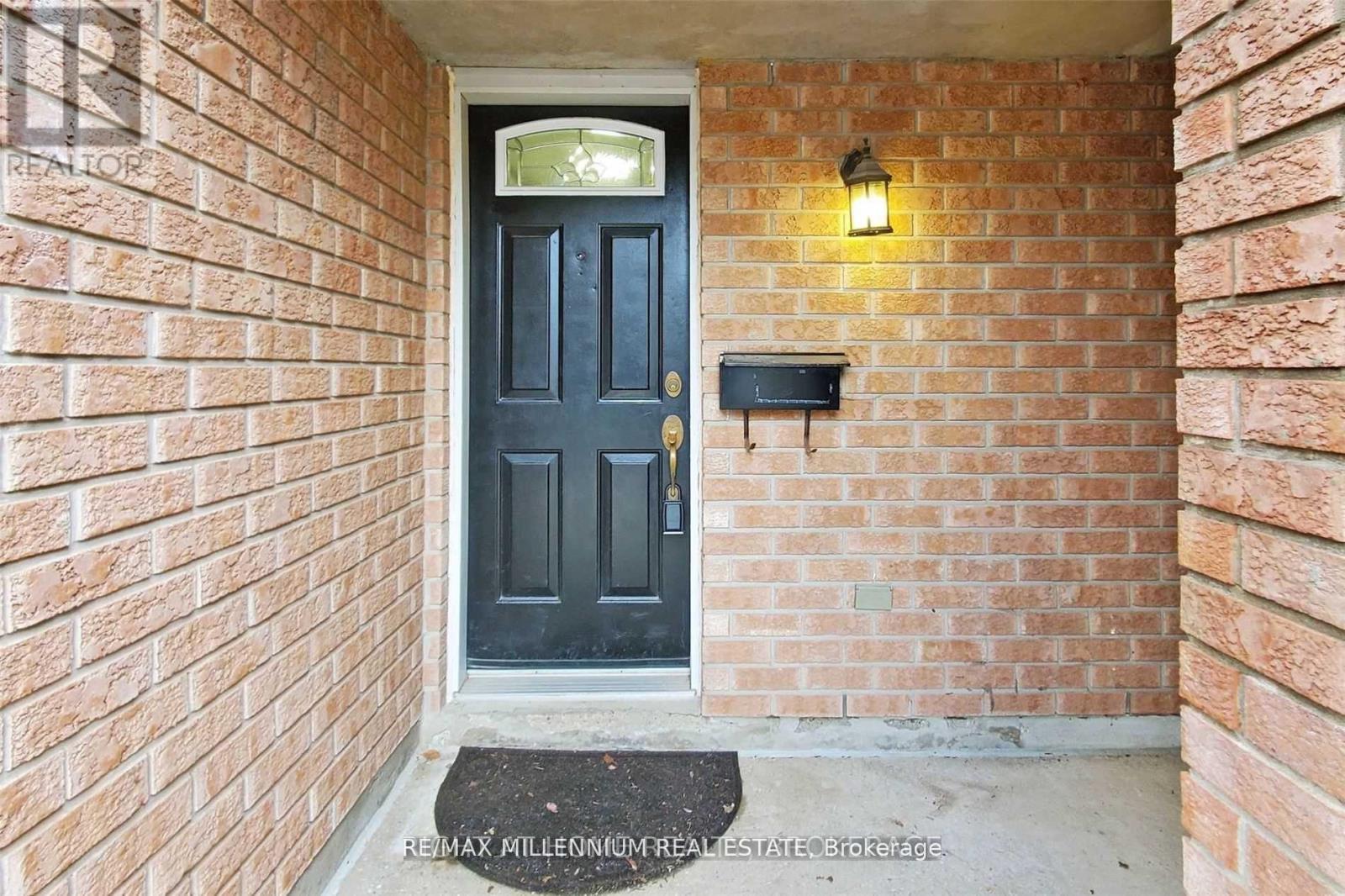 31 - 310 Christopher Drive, Cambridge, Ontario  N1P 1B4 - Photo 32 - X12210830