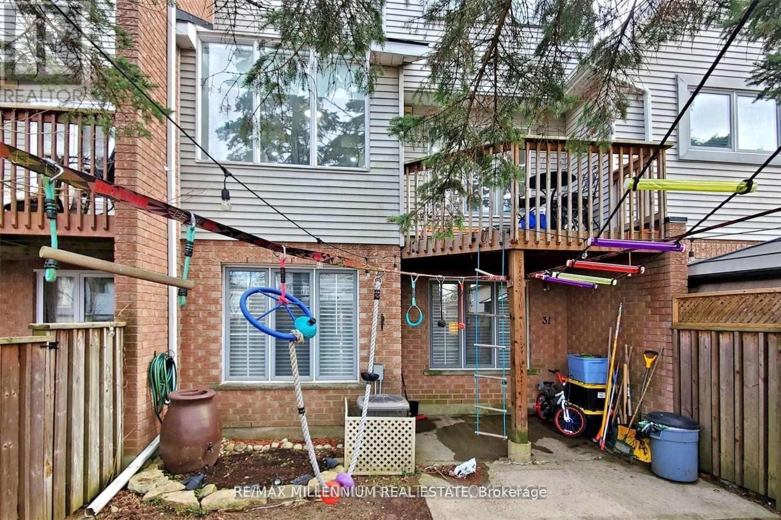 31 - 310 Christopher Drive, Cambridge, Ontario  N1P 1B4 - Photo 33 - X12210830