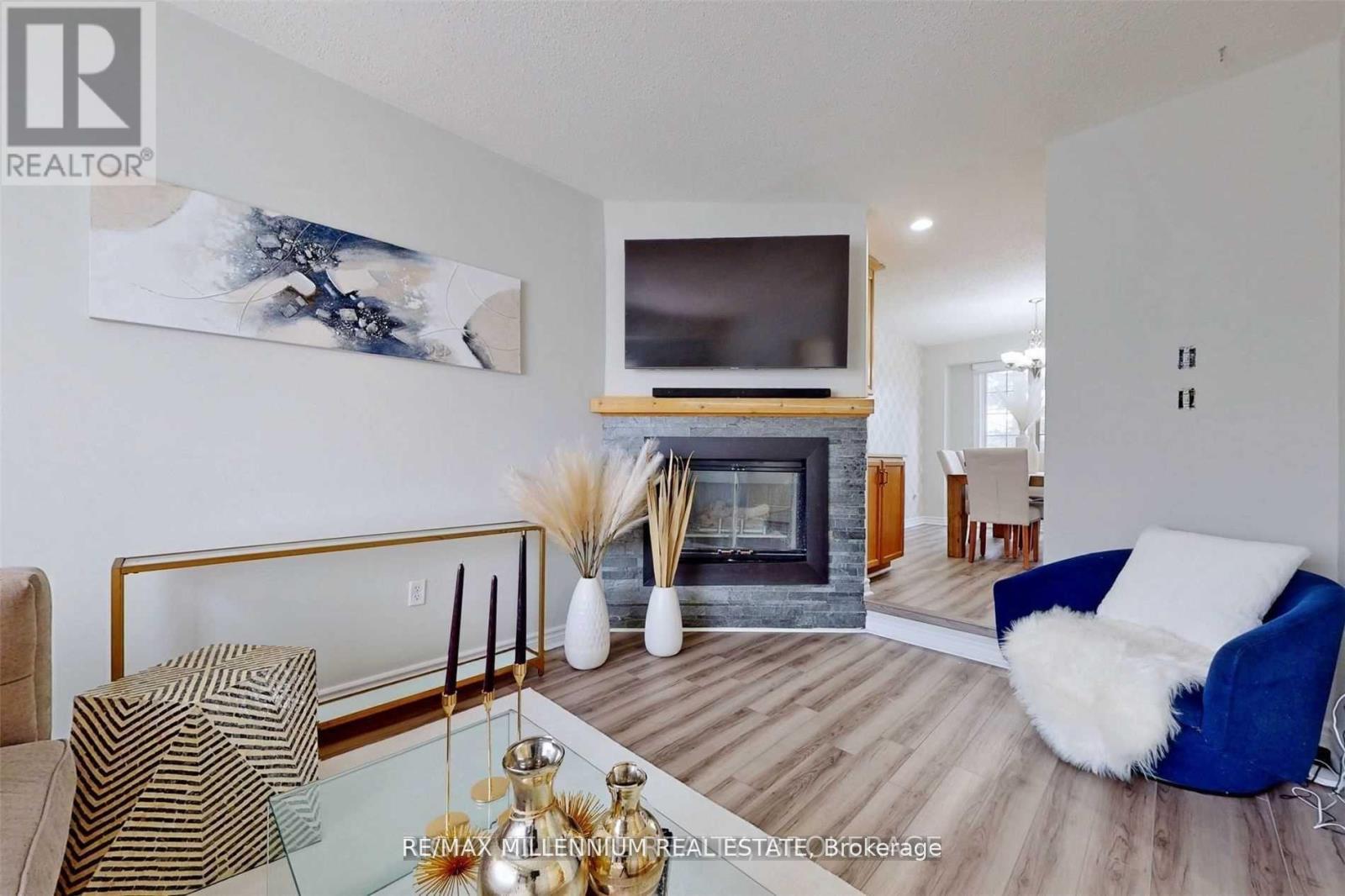 31 - 310 Christopher Drive, Cambridge, Ontario  N1P 1B4 - Photo 4 - X12210830