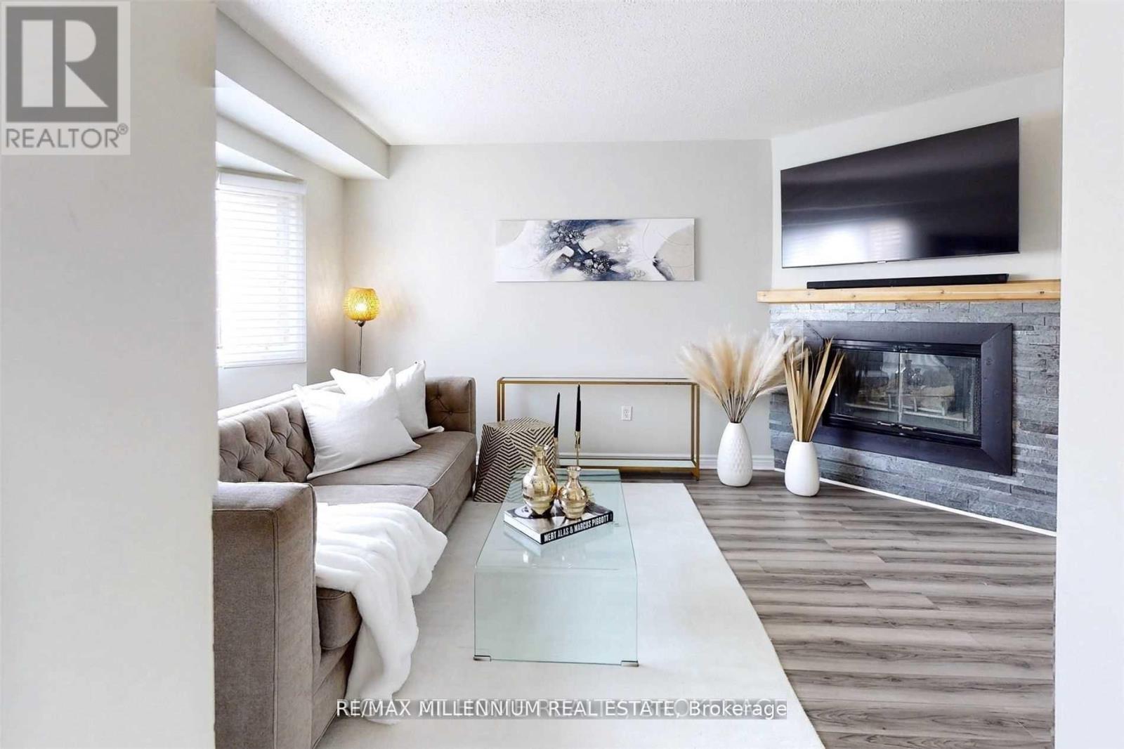 31 - 310 Christopher Drive, Cambridge, Ontario  N1P 1B4 - Photo 8 - X12210830