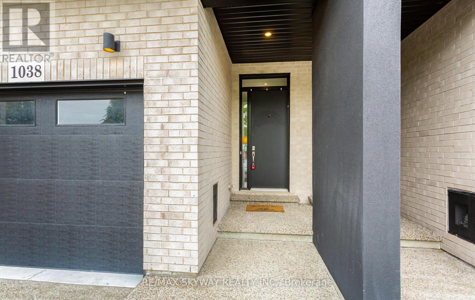 1038 Hansler Road, Welland, Ontario  L3C 7H7 - Photo 4 - X12210854