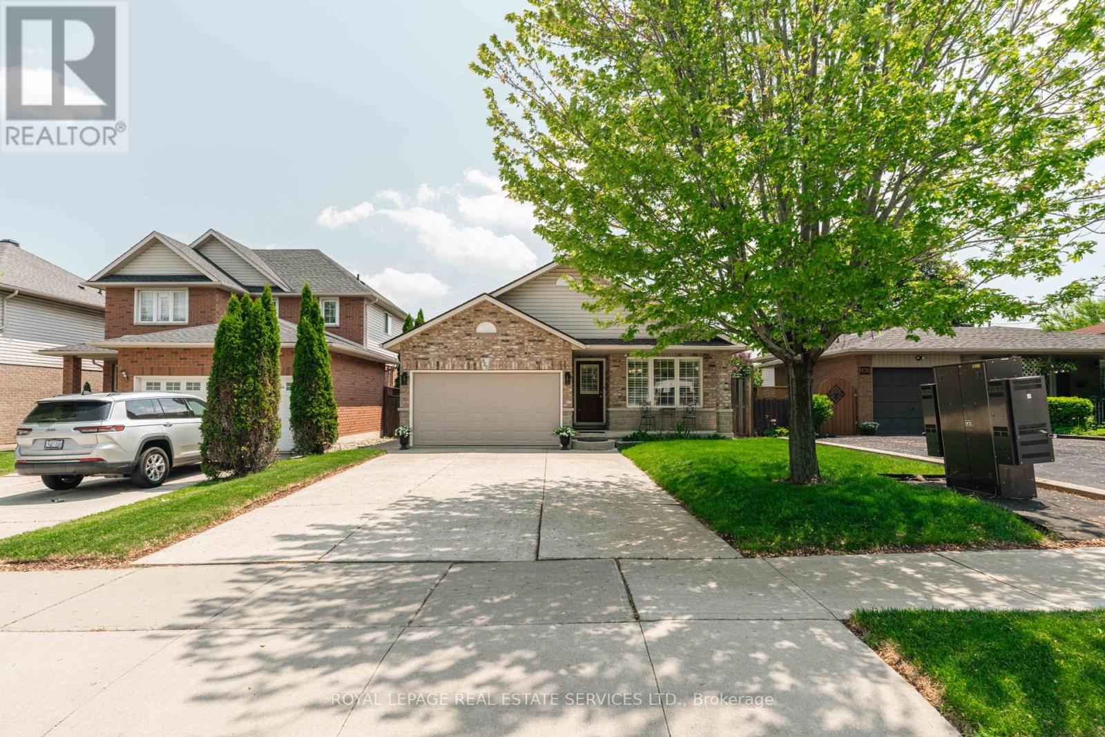 837 Upper Ottawa Street, Hamilton, Ontario  L8T 3V4 - Photo 3 - X12210881