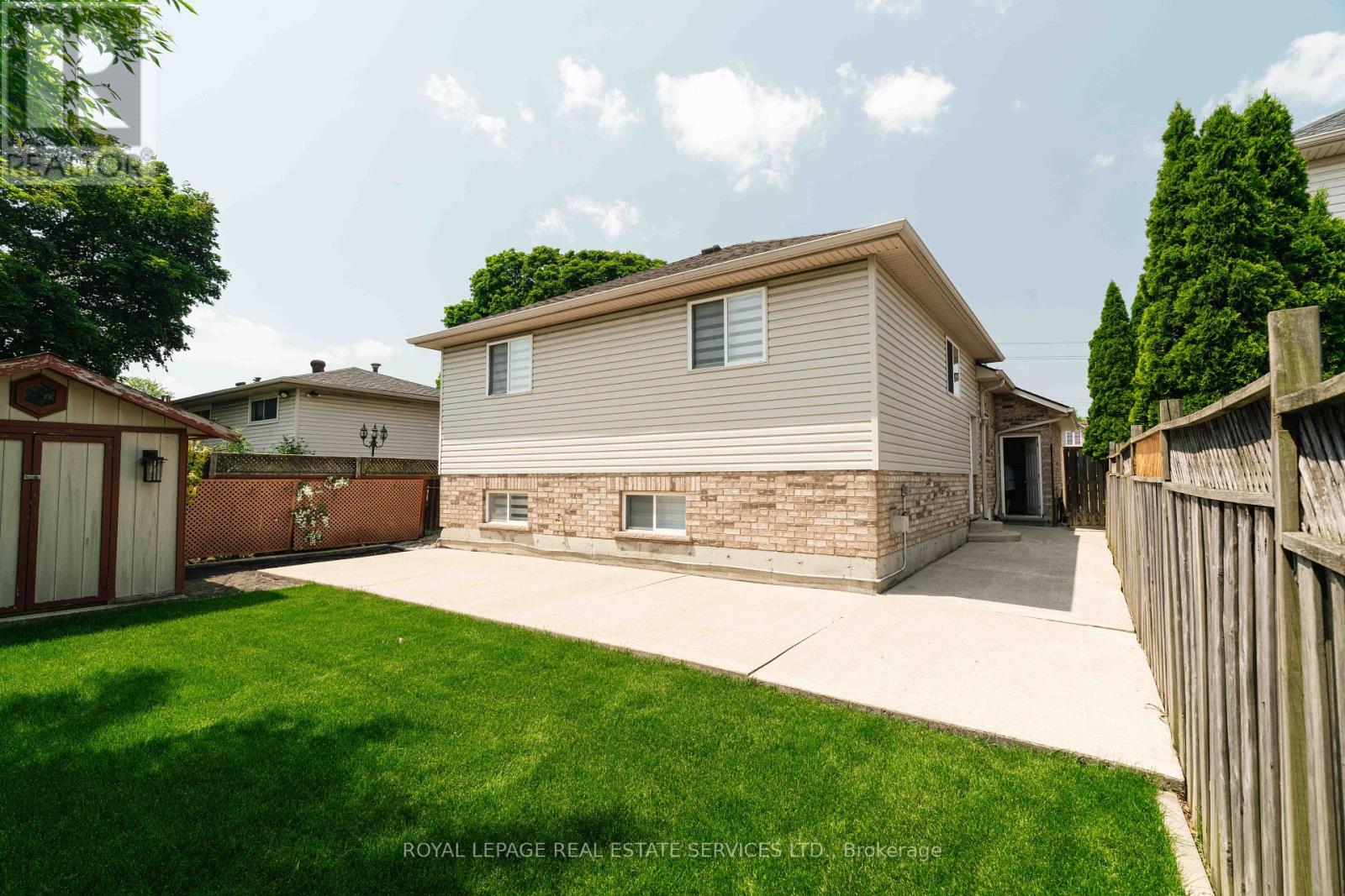 837 Upper Ottawa Street, Hamilton, Ontario  L8T 3V4 - Photo 38 - X12210881