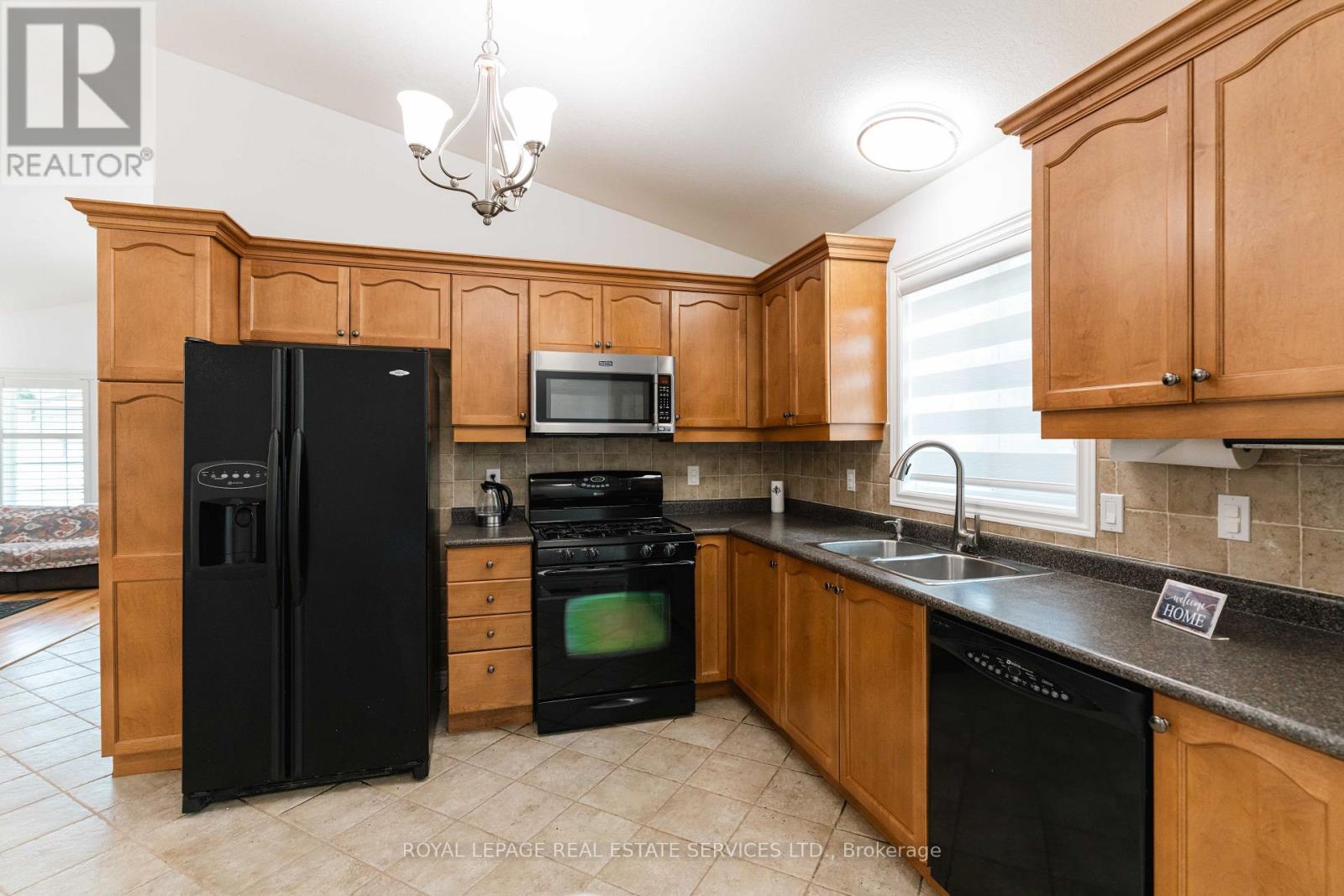 837 Upper Ottawa Street, Hamilton, Ontario  L8T 3V4 - Photo 8 - X12210881