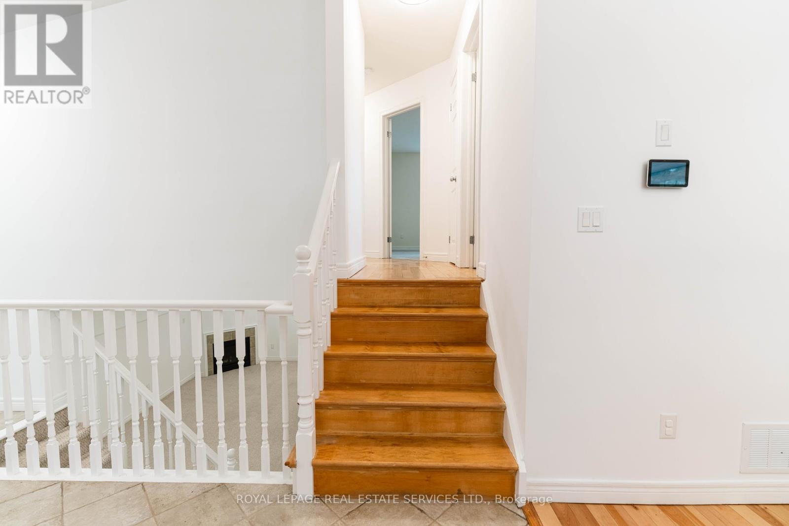 837 Upper Ottawa Street, Hamilton, Ontario  L8T 3V4 - Photo 9 - X12210881