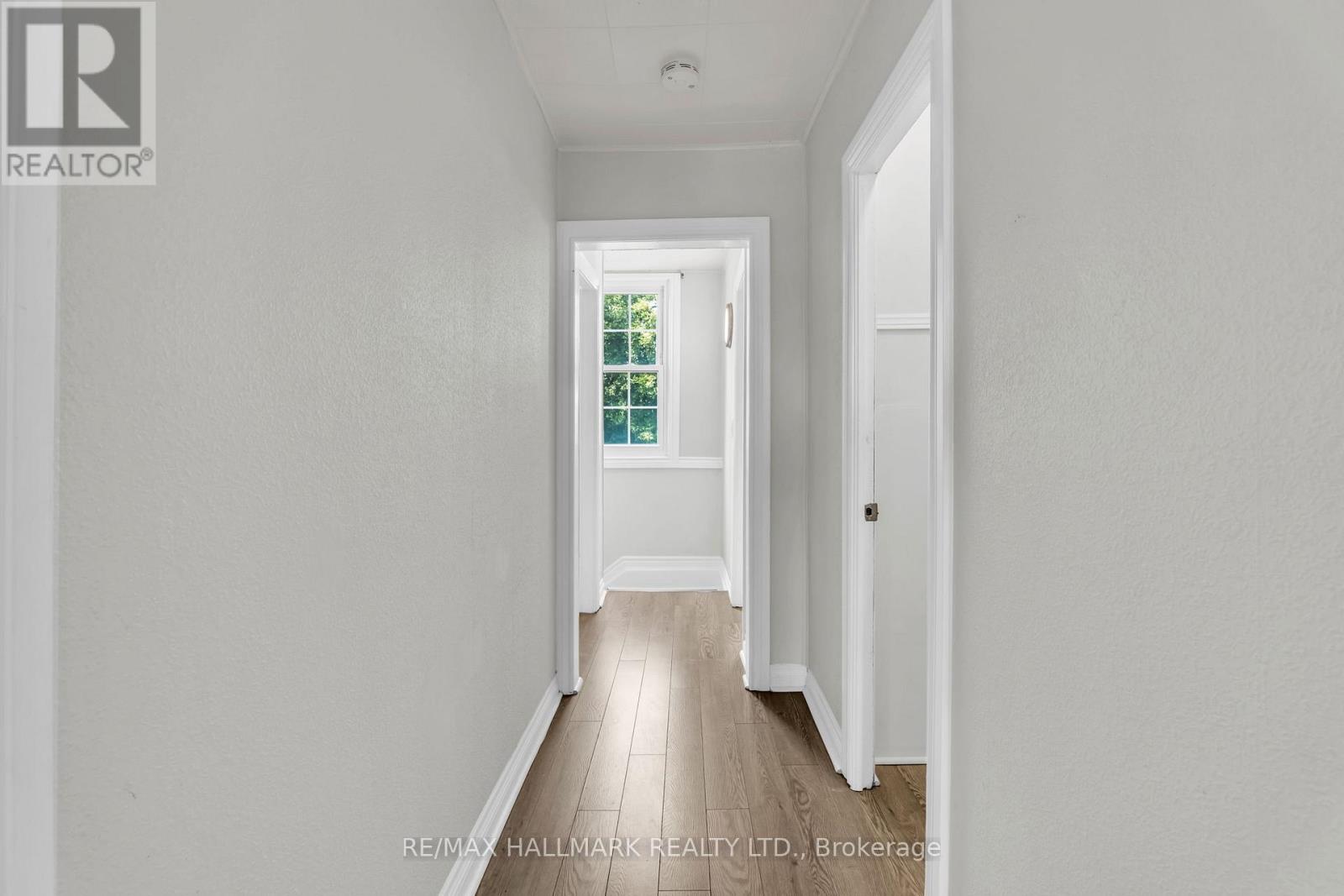 57 Henry Street, St. Catharines (Downtown), Ontario  L2R 5T7 - Photo 24 - X12210901