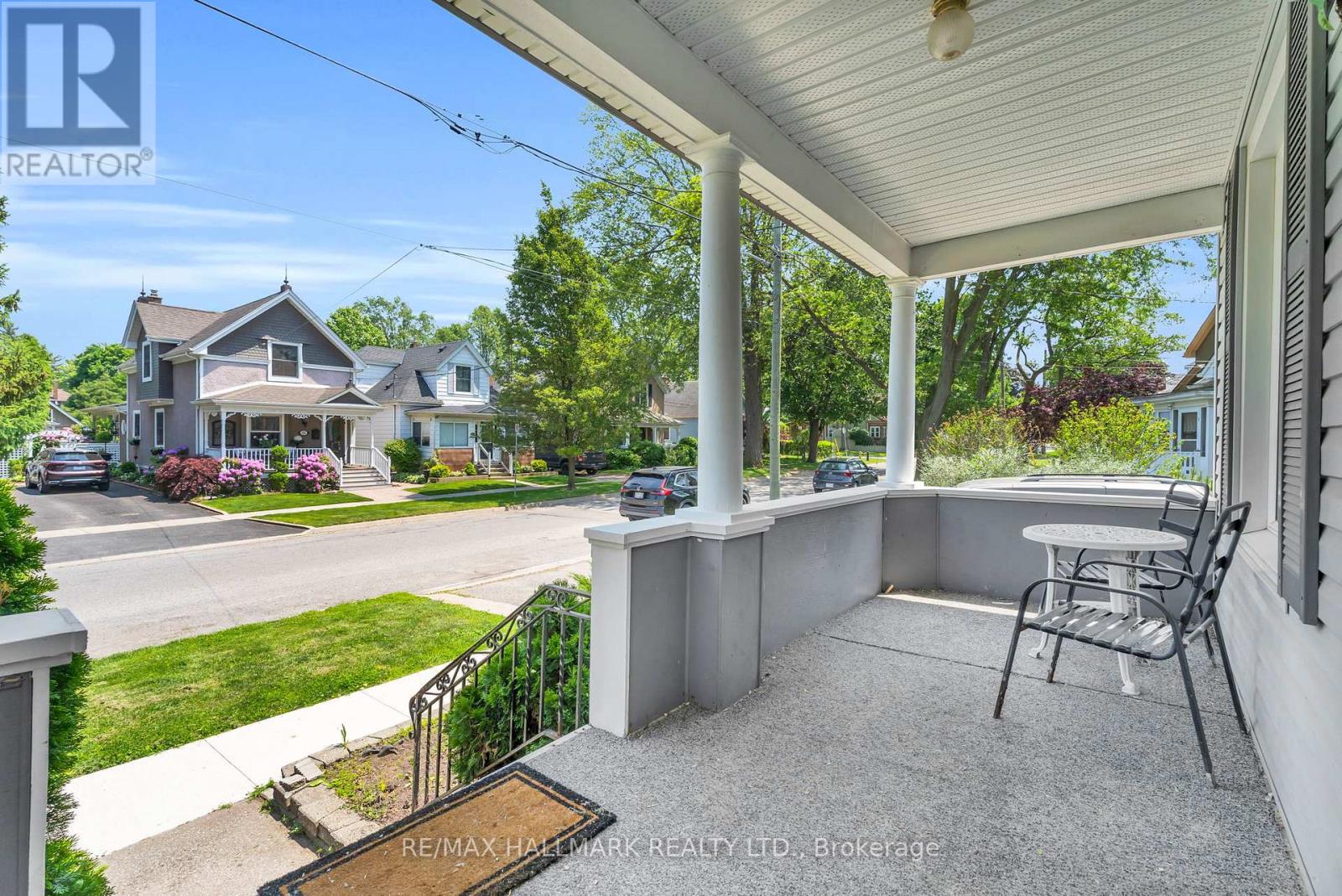 57 Henry Street, St. Catharines (Downtown), Ontario  L2R 5T7 - Photo 5 - X12210901
