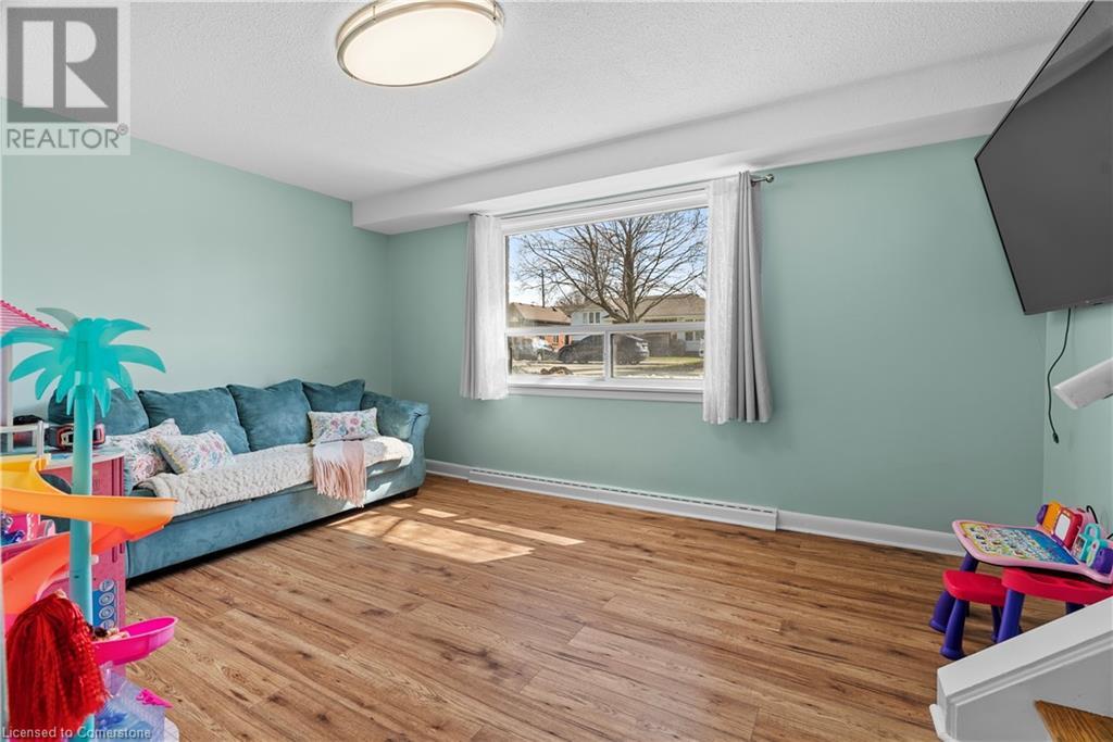 1013 Brucedale Avenue E, Hamilton, Ontario  L8T 1M6 - Photo 16 - 40738271