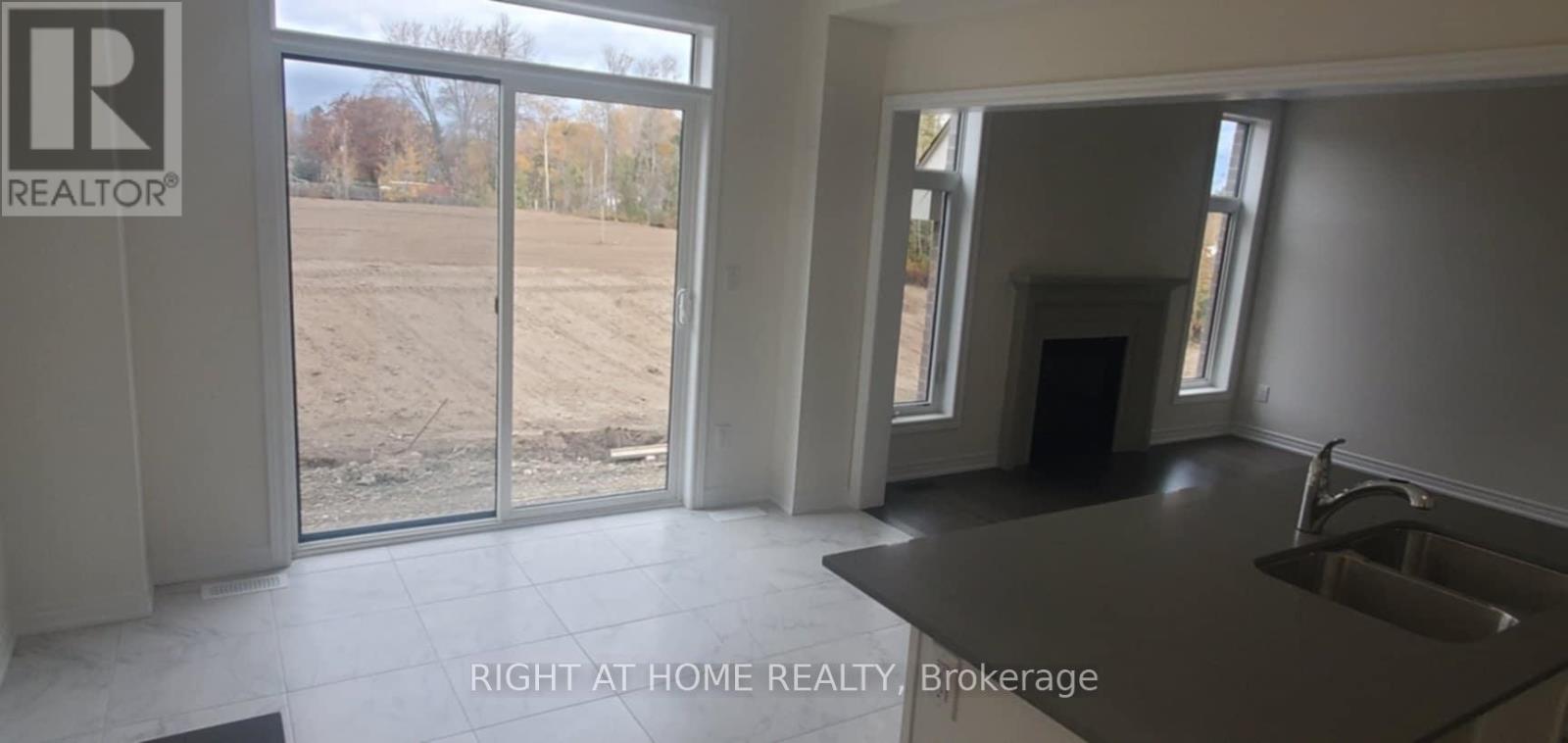 1320 Davis Loop, Innisfil (Lefroy), Ontario  L0L 1W0 - Photo 8 - N12210955