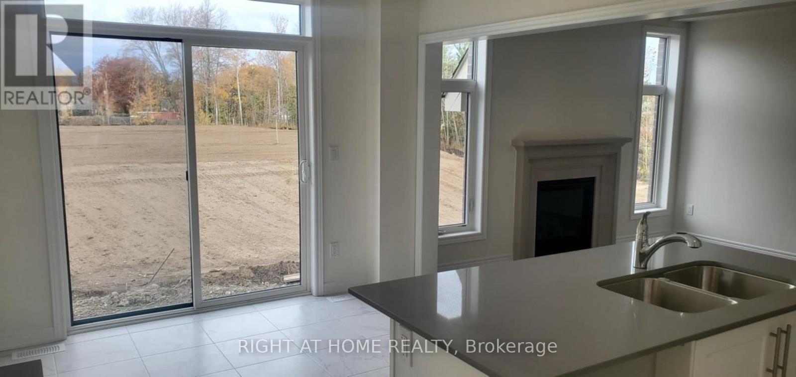 1320 Davis Loop, Innisfil (Lefroy), Ontario  L0L 1W0 - Photo 9 - N12210955