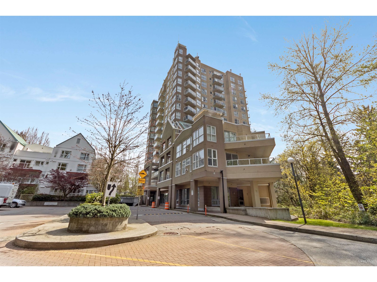 1502 9830 Whalley Boulevard, Surrey, British Columbia  V3T 5S7 - Photo 2 - R3013834