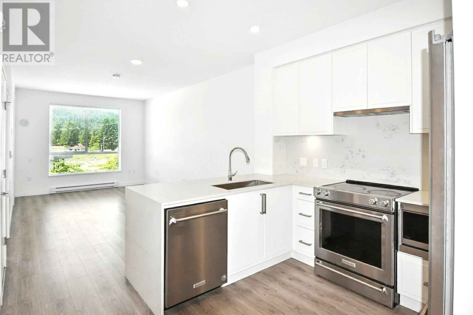 208 700 CLARKE ROAD, Coquitlam, British Columbia