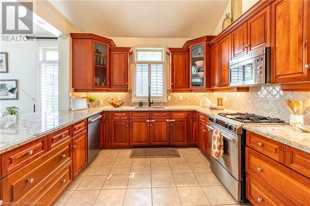 333 Milla Court, Waterloo, Ontario  N2L 6N4 - Photo 10 - 40738085