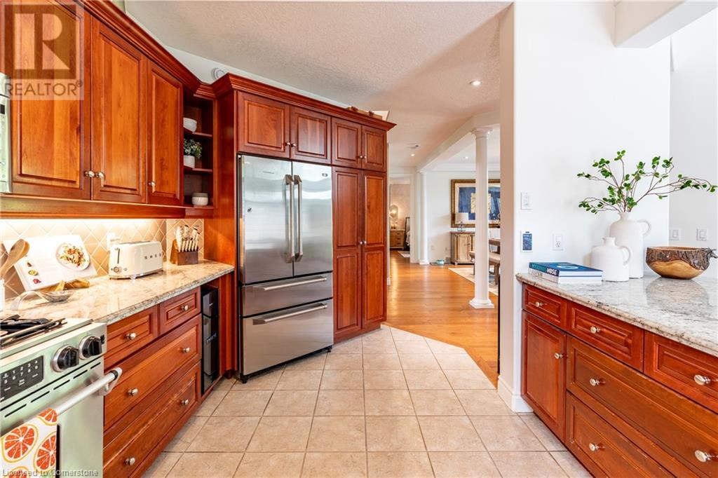 333 Milla Court, Waterloo, Ontario  N2L 6N4 - Photo 12 - 40738085