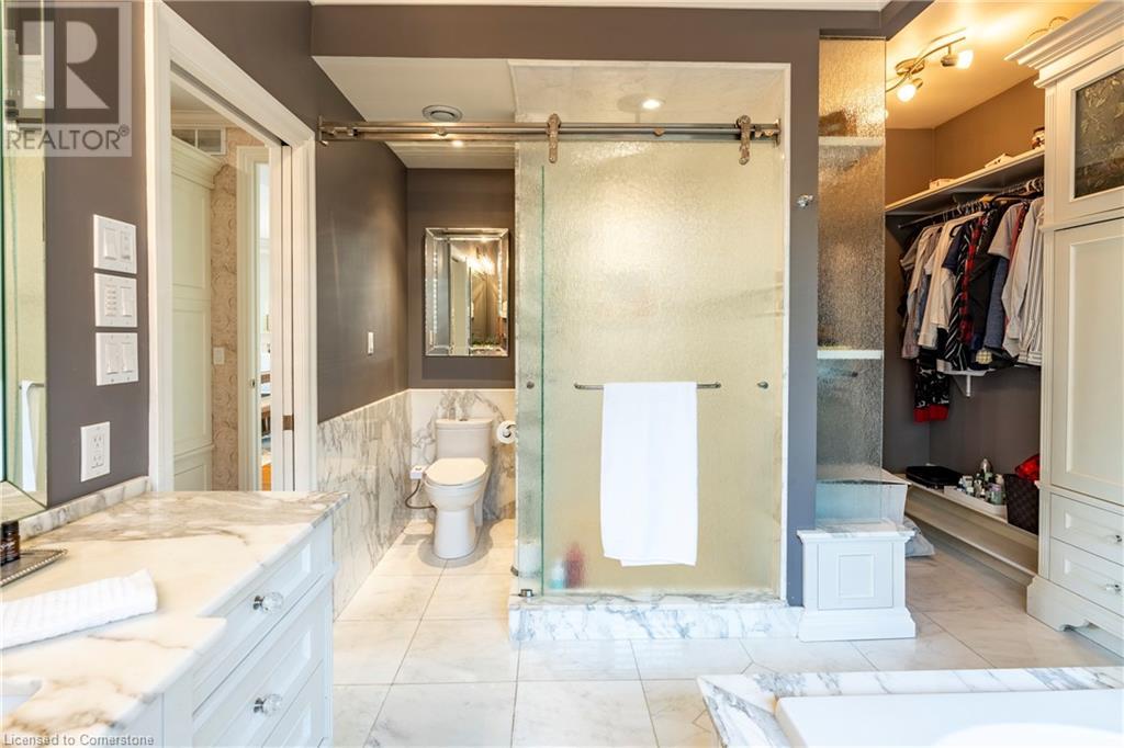 333 Milla Court, Waterloo, Ontario  N2L 6N4 - Photo 17 - 40738085