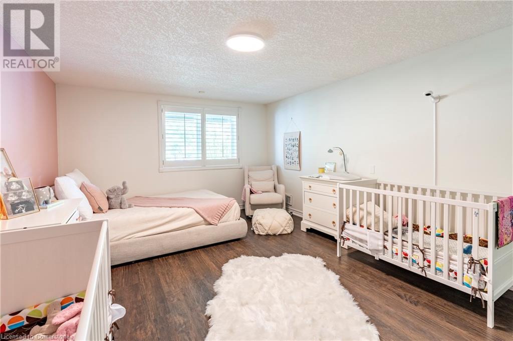333 Milla Court, Waterloo, Ontario  N2L 6N4 - Photo 28 - 40738085