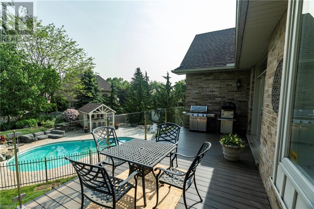 333 Milla Court, Waterloo, Ontario  N2L 6N4 - Photo 33 - 40738085