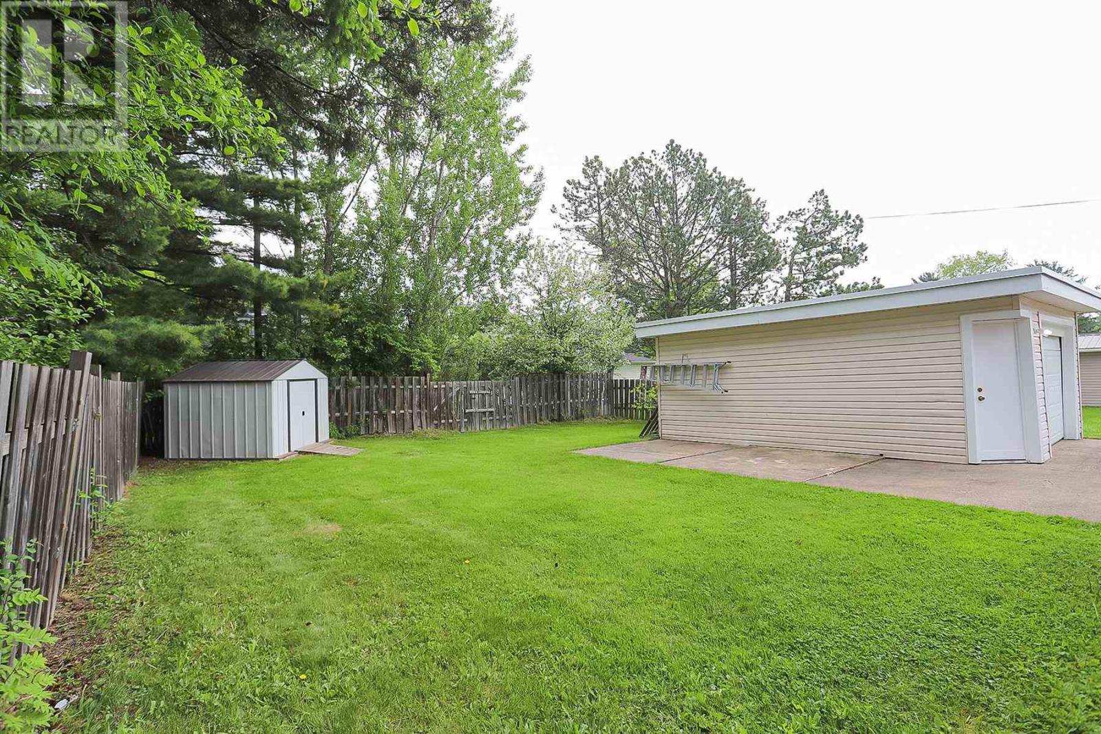 58 Bellevue Ave, Sault Ste. Marie, Ontario  P6B 2V8 - Photo 24 - SM251465