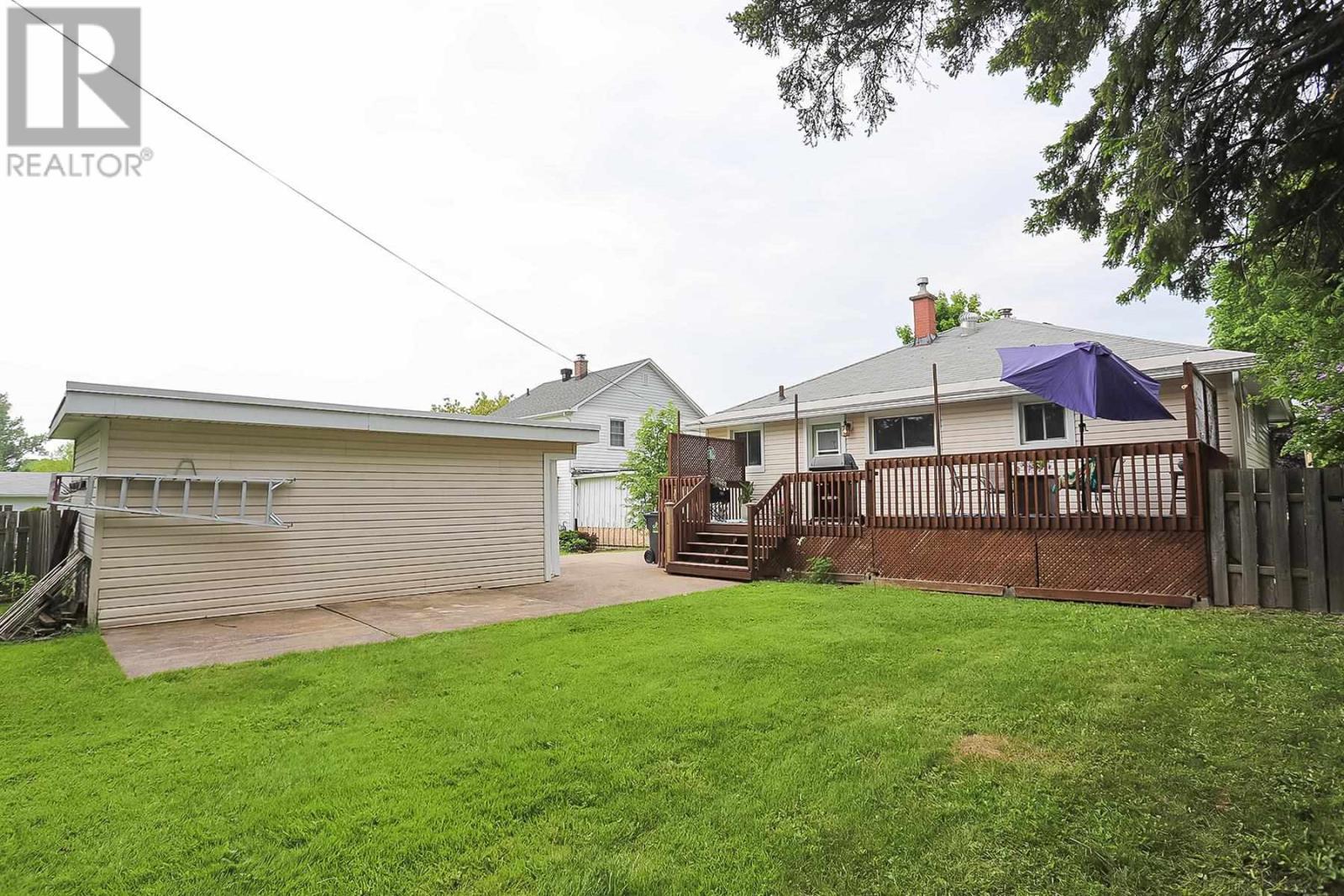 58 Bellevue Ave, Sault Ste. Marie, Ontario  P6B 2V8 - Photo 3 - SM251465
