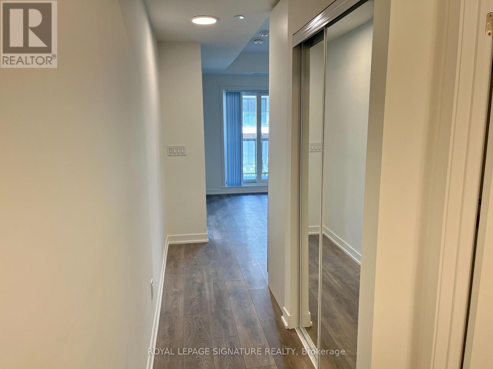 210 - 130 Canon Jackson Drive, Toronto, Ontario  M6M 0B7 - Photo 12 - W12210925