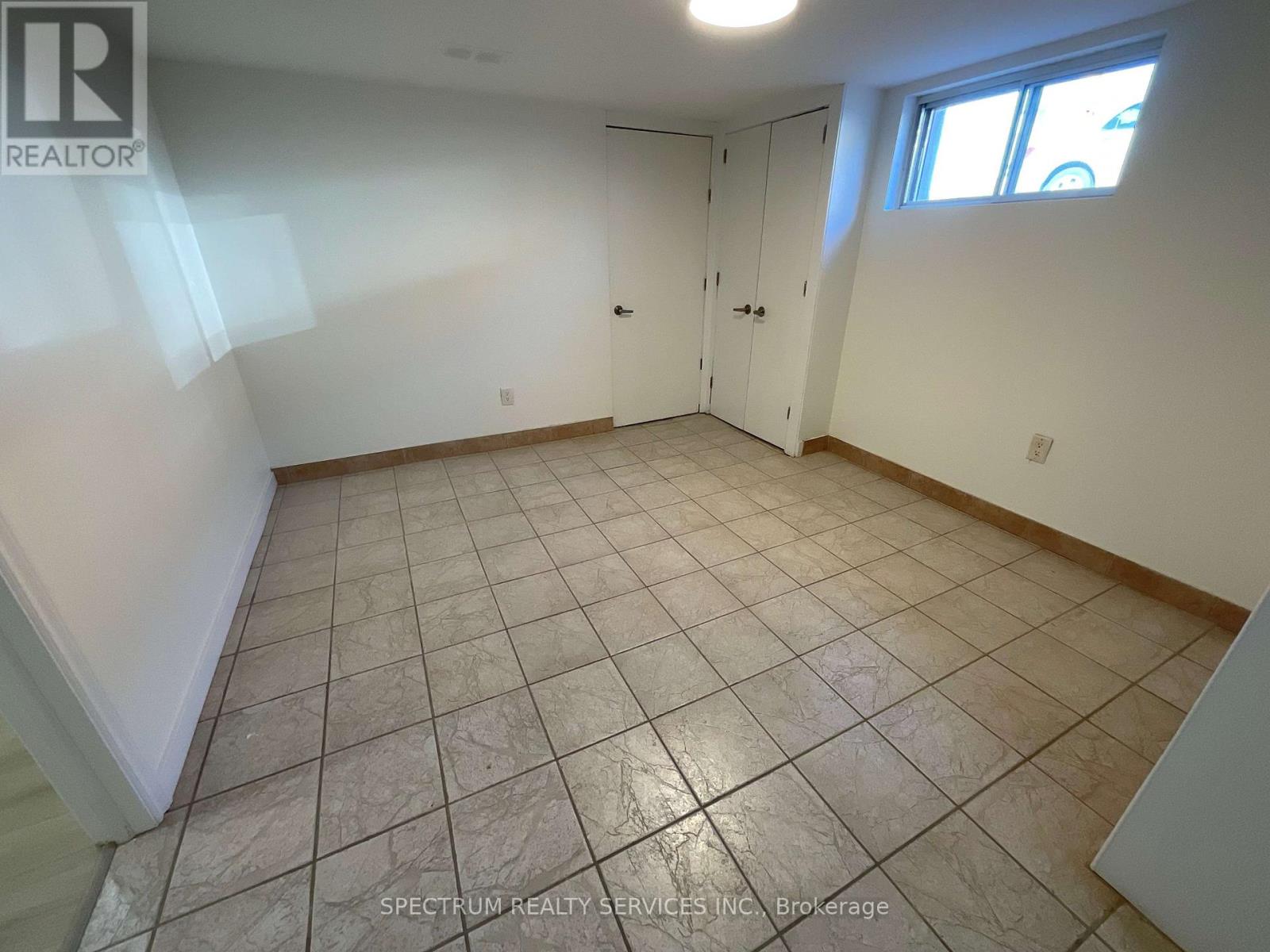 Lower Level - 129 Tavistock Road, Toronto, Ontario  M3M 2P3 - Photo 10 - W12210926